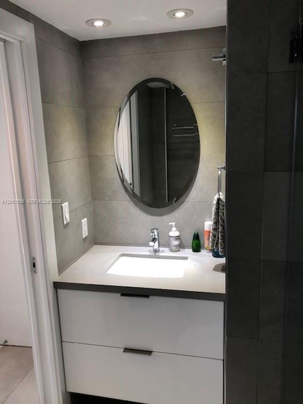 90 Alton Rd #1604 Miami Beach, FL 33139
