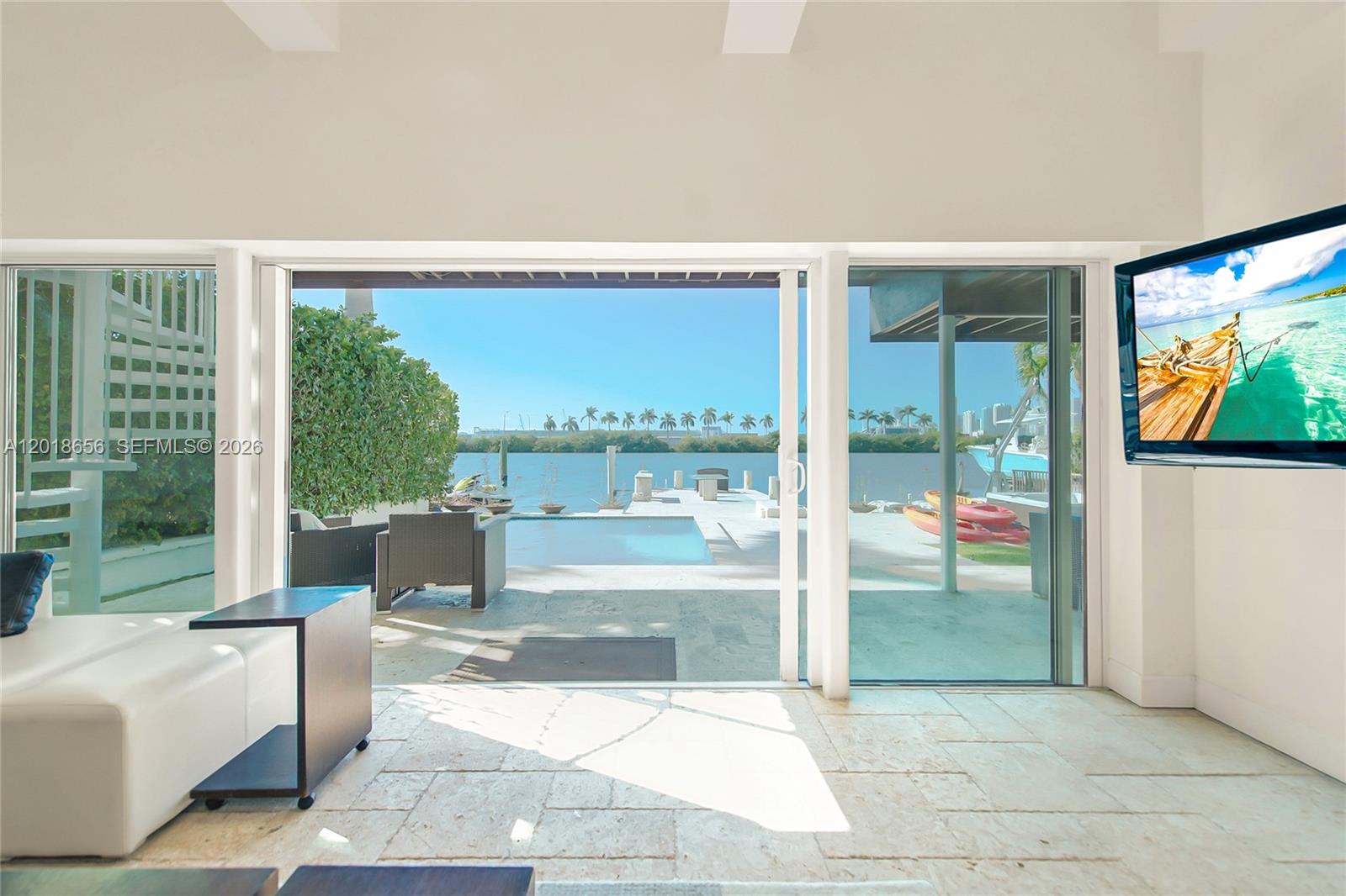 224 S Coconut Ln Miami Beach, FL 33139