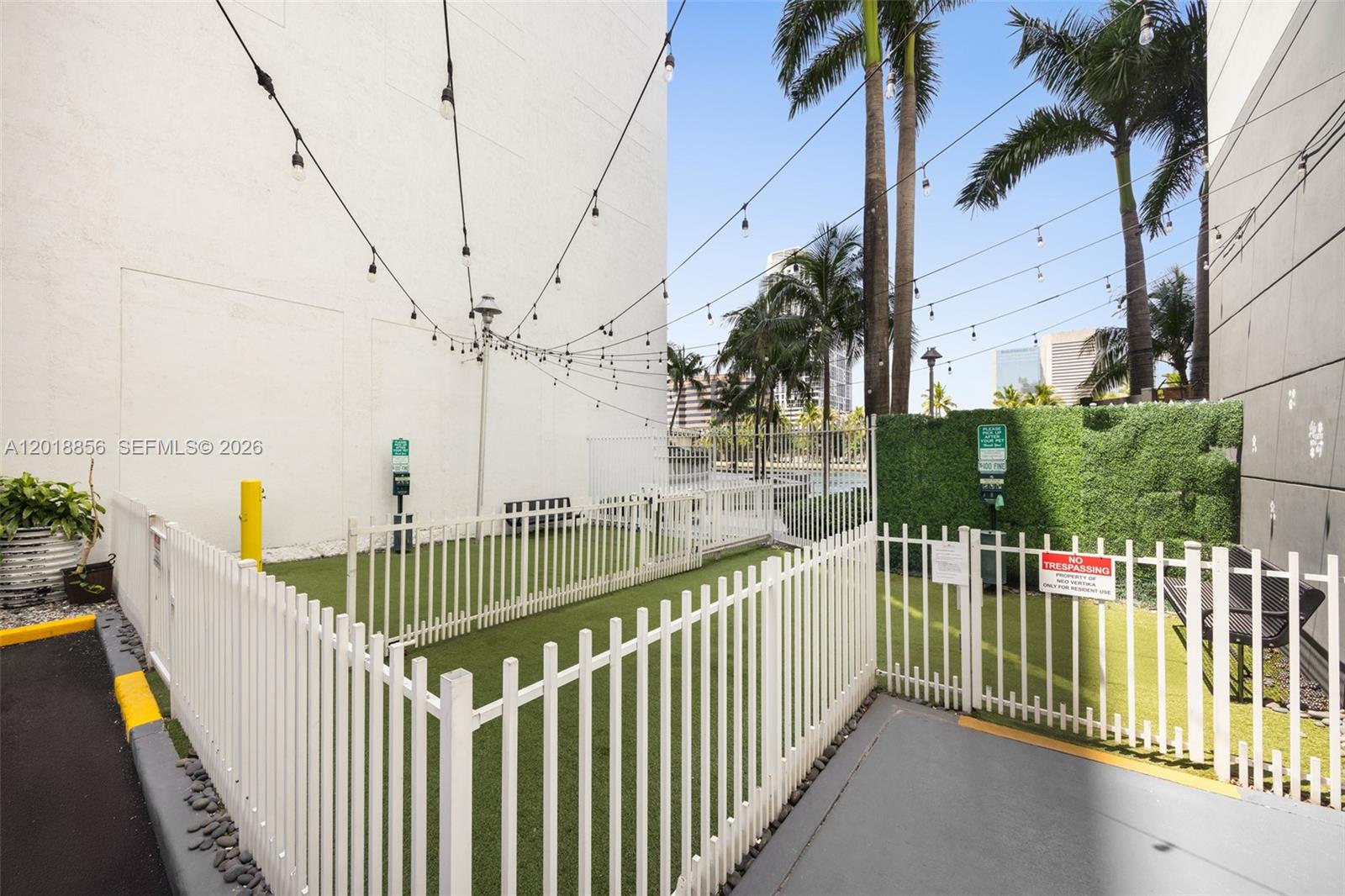 690 SW 1st Ct #PHI10 Miami, FL 33130