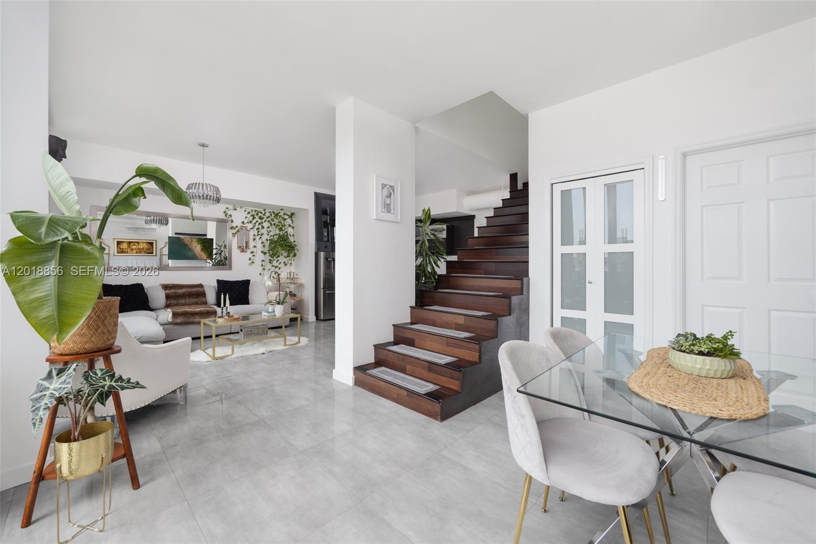 690 SW 1st Ct #PHI10 Miami, FL 33130