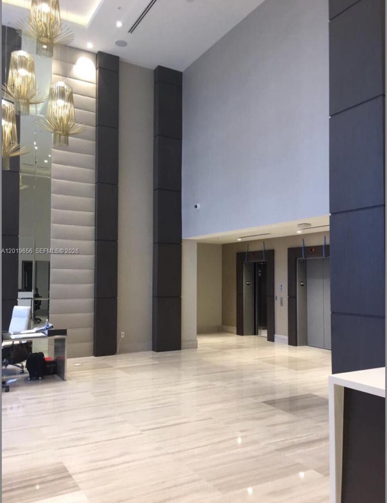 image Brickell Ten16