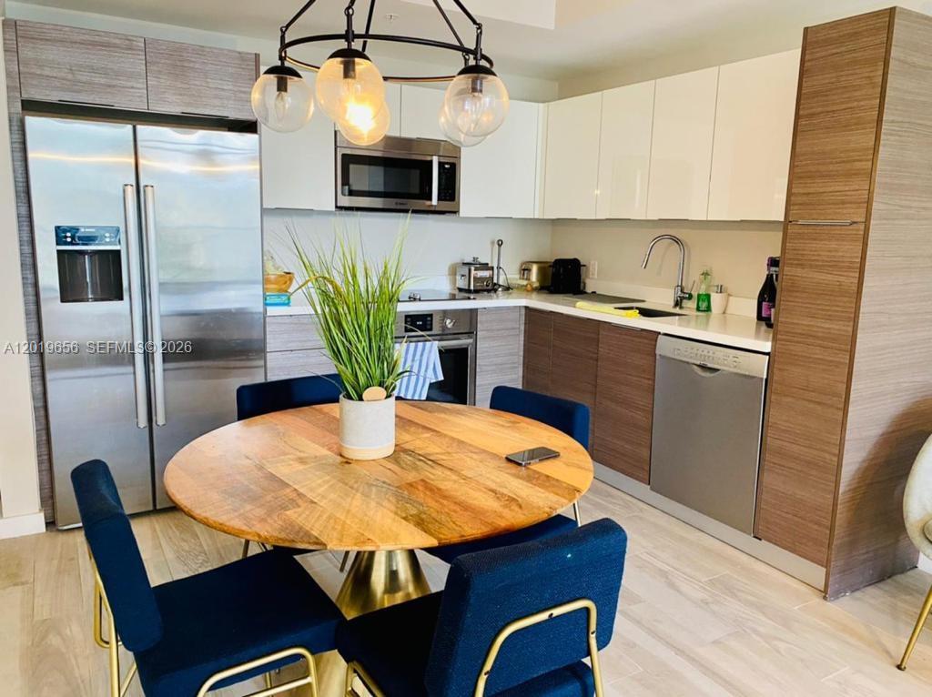 image Brickell Ten18
