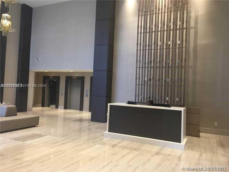 image Brickell Ten2
