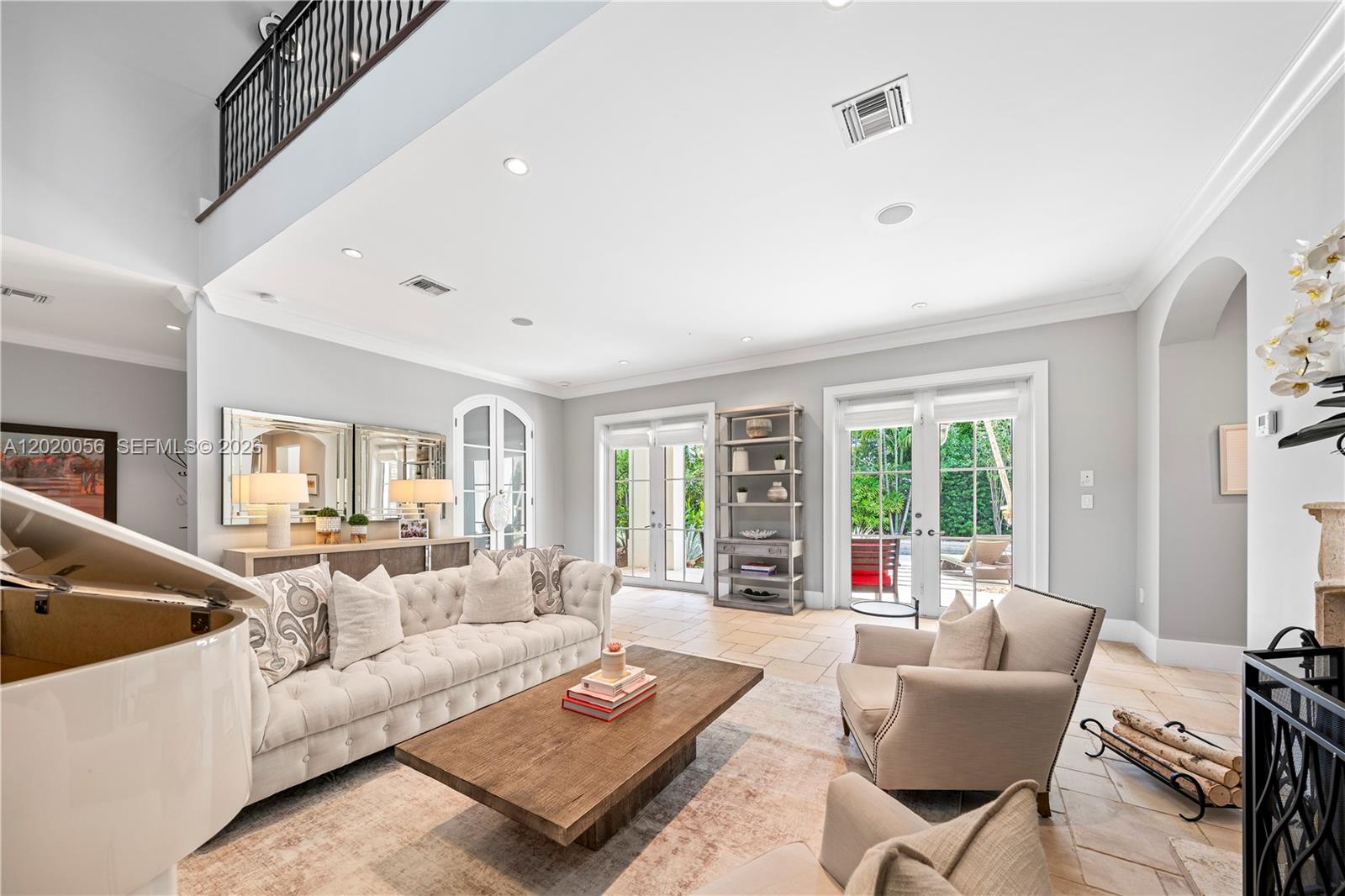 4196 S Douglas Rd Miami, FL 33133