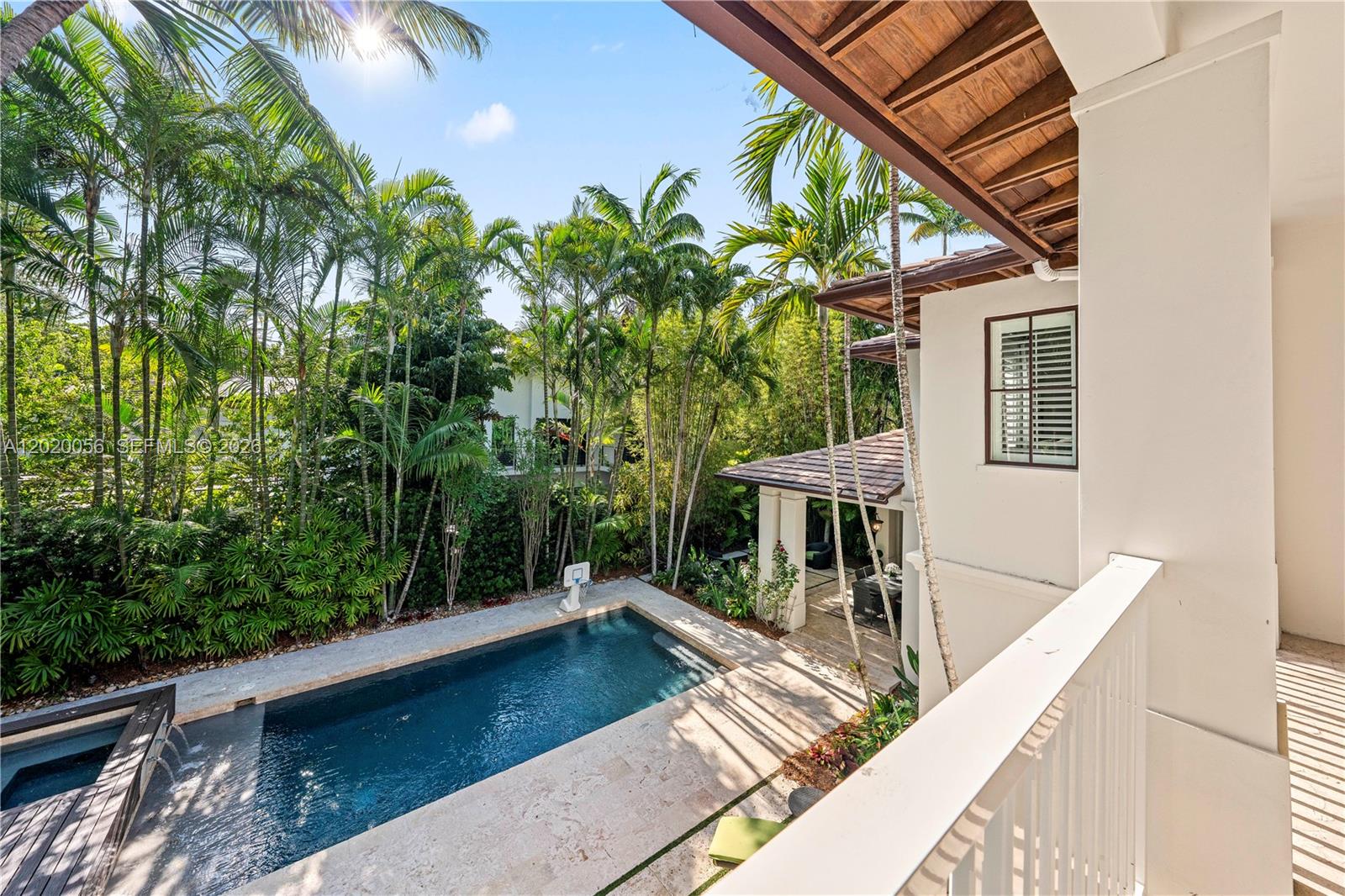 4196 S Douglas Rd Miami, FL 33133