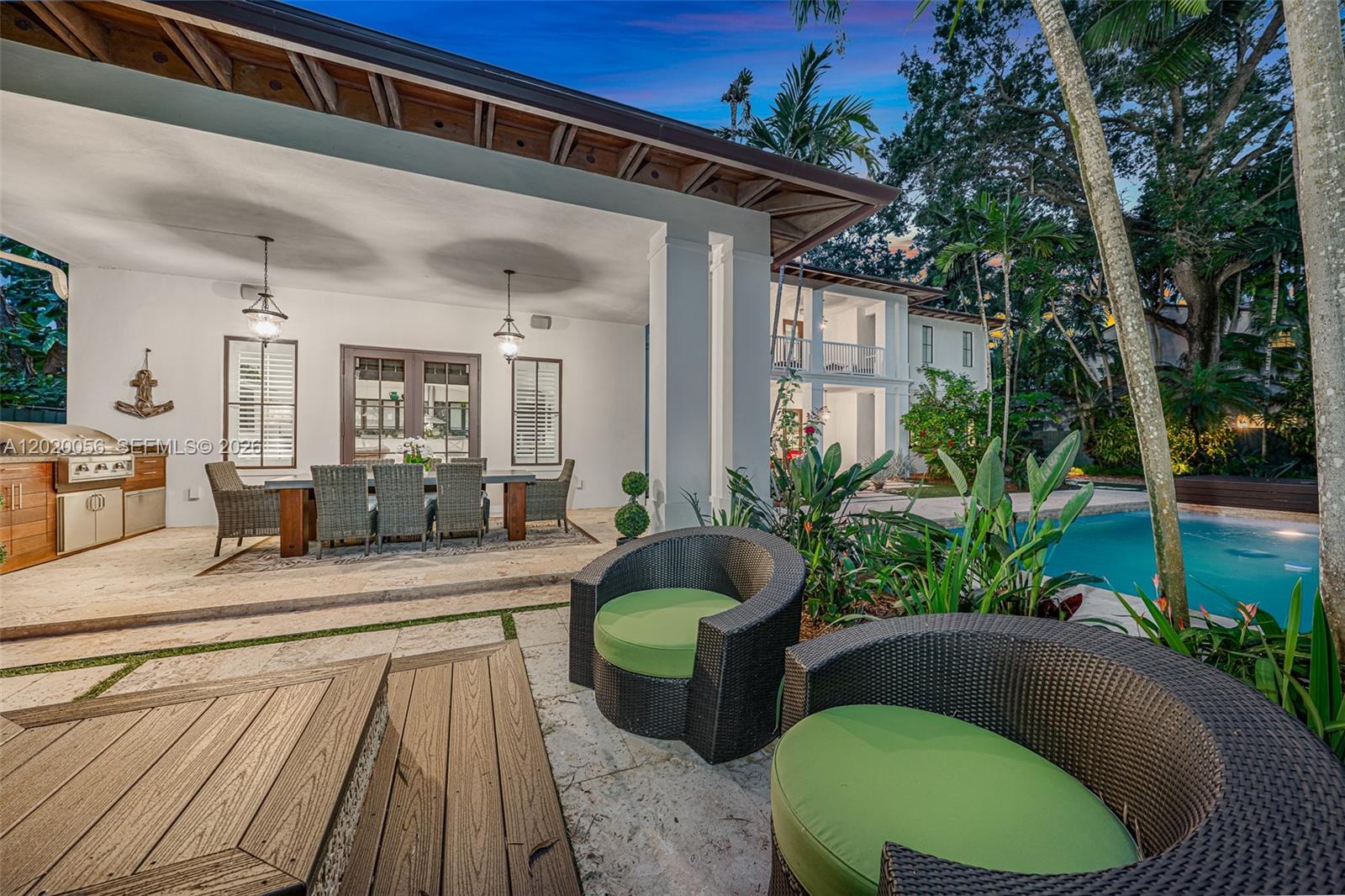 4196 S Douglas Rd Miami, FL 33133