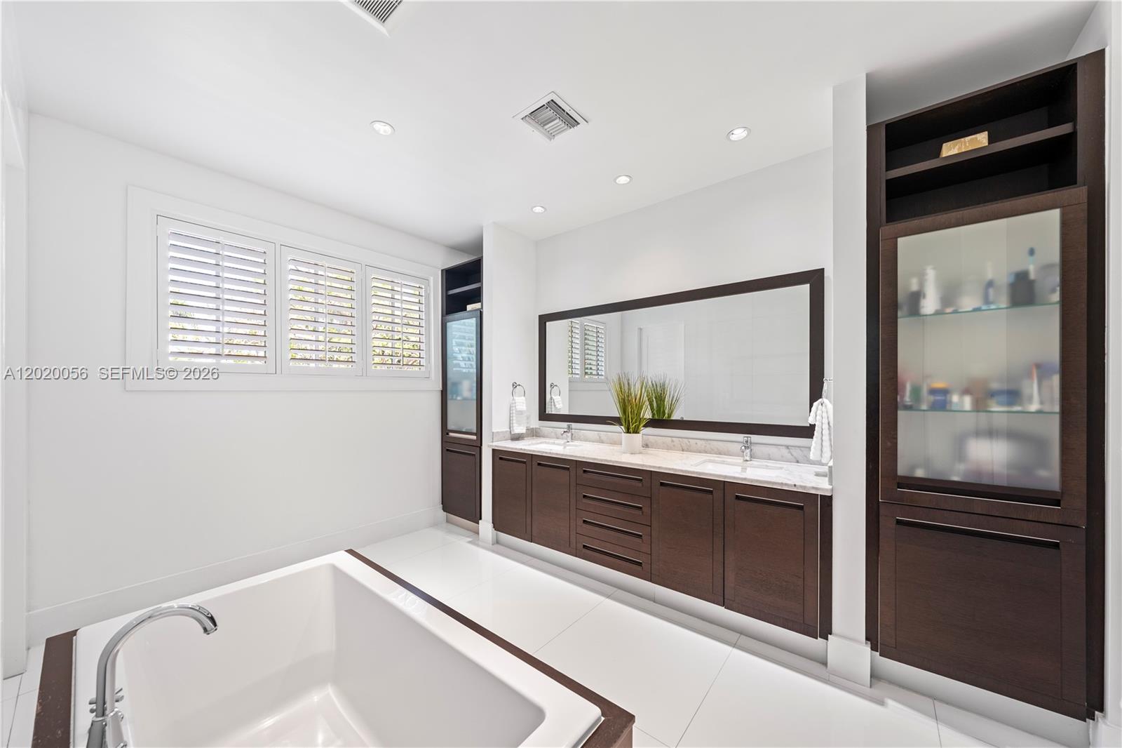 4196 S Douglas Rd Miami, FL 33133