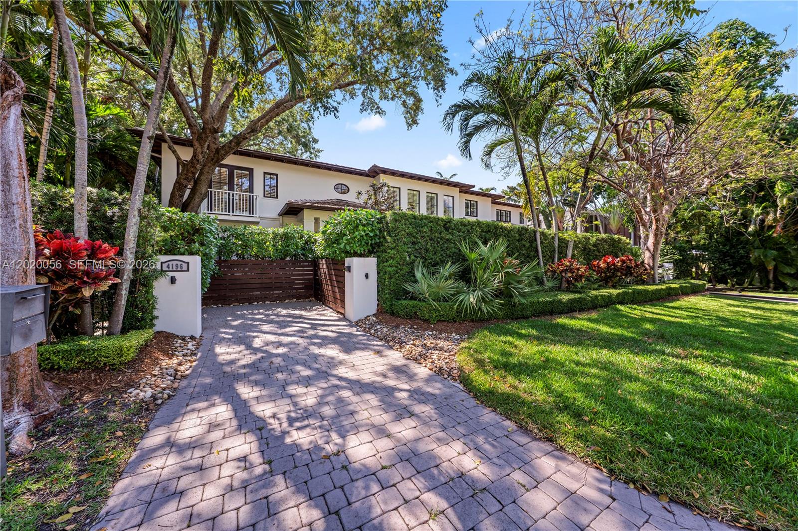 4196 S Douglas Rd Miami, FL 33133