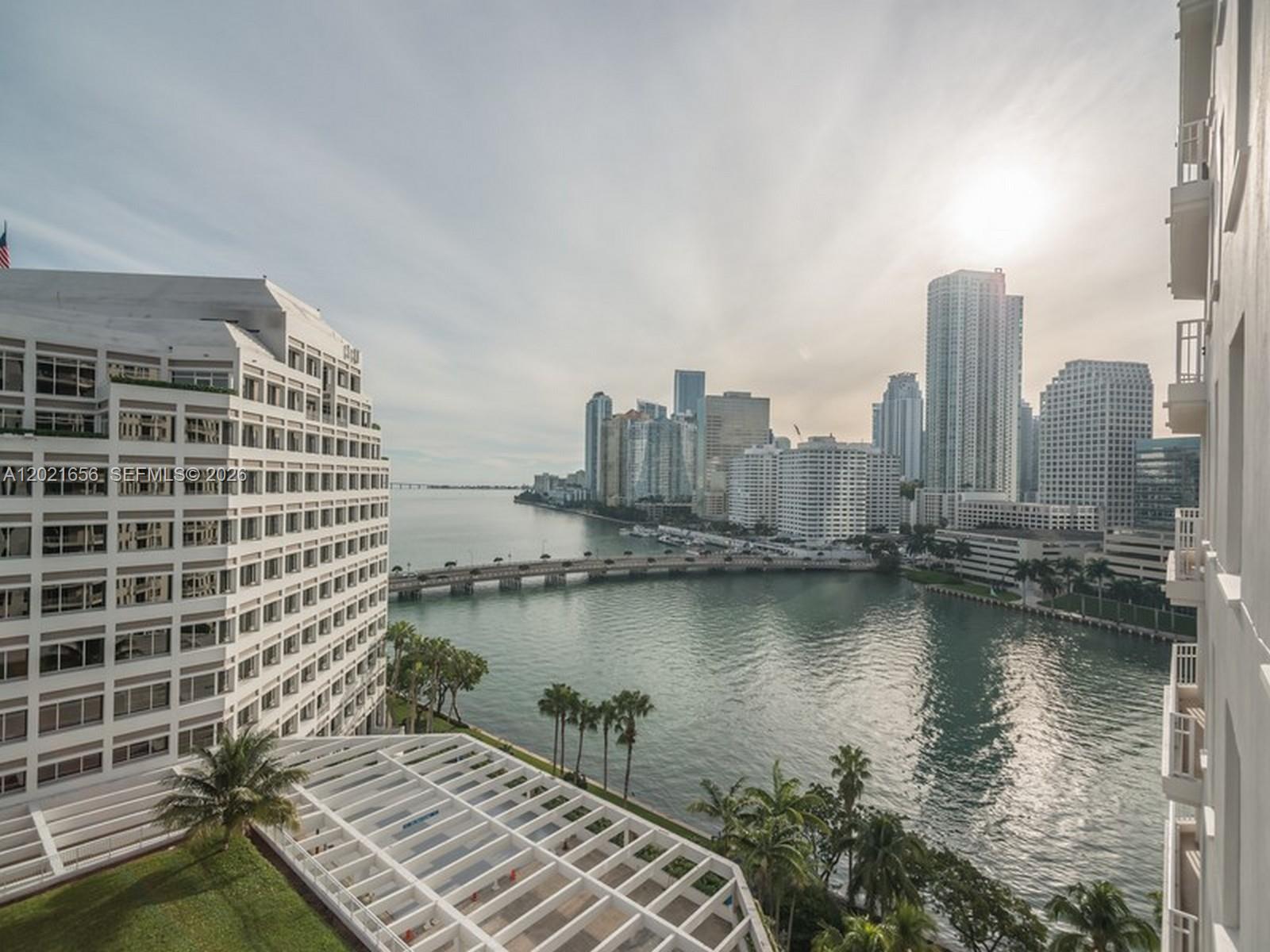 701 Brickell Key Blvd #1411