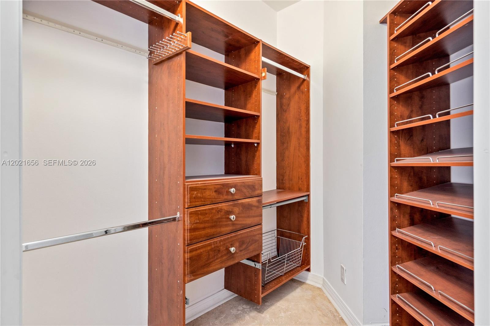 image Courvoisier Courts10