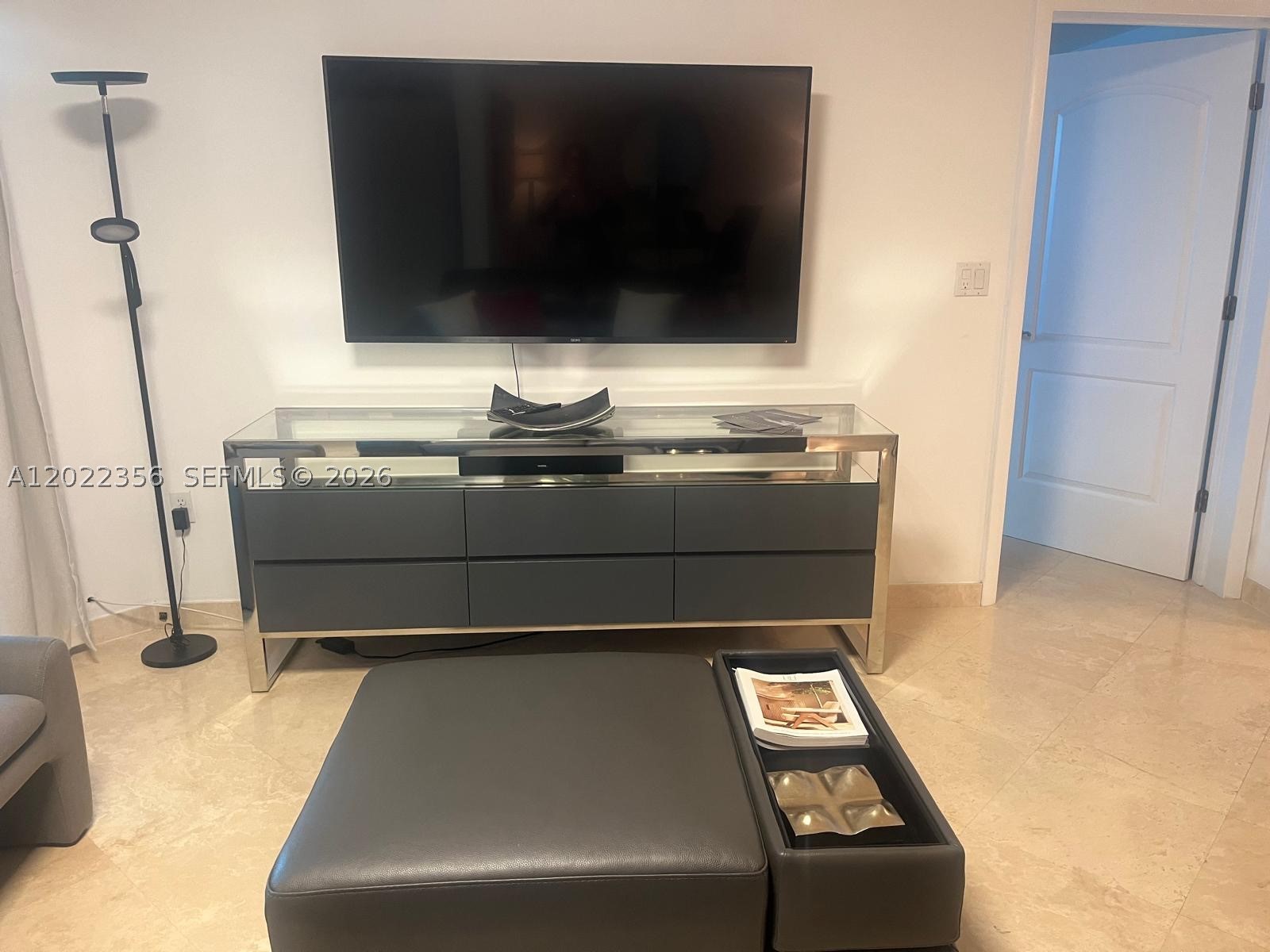 image The Cosmopolitan19