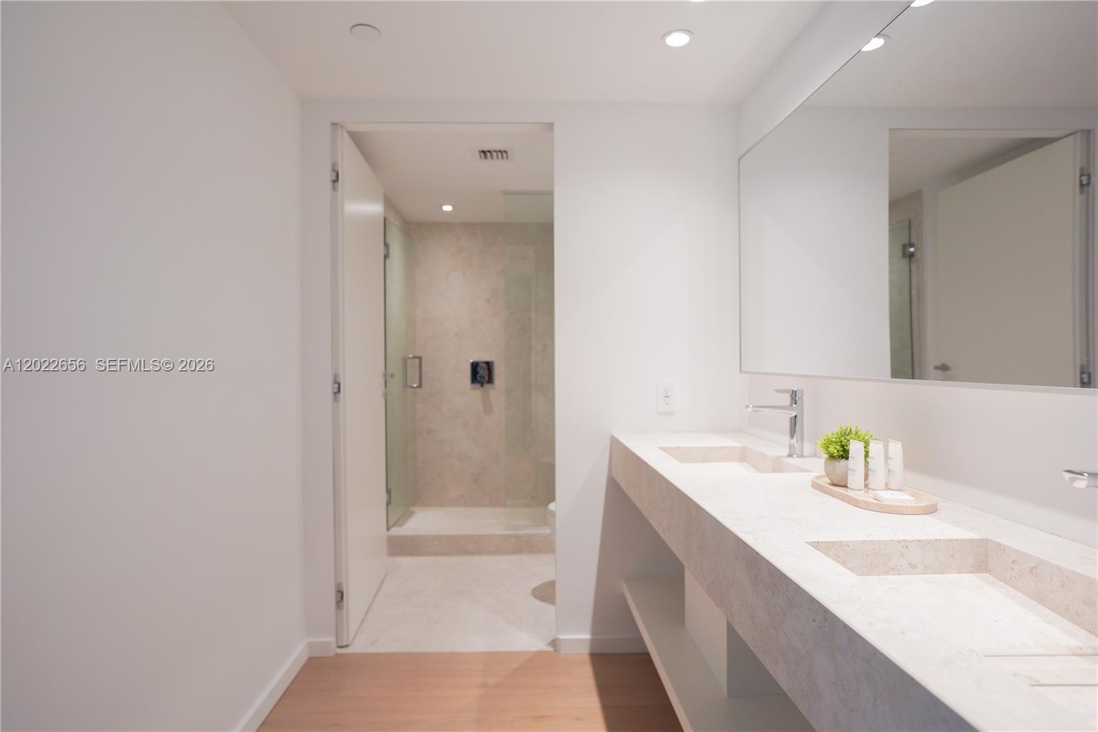 10250 Collins Ave #412 Bal Harbour, FL 33154