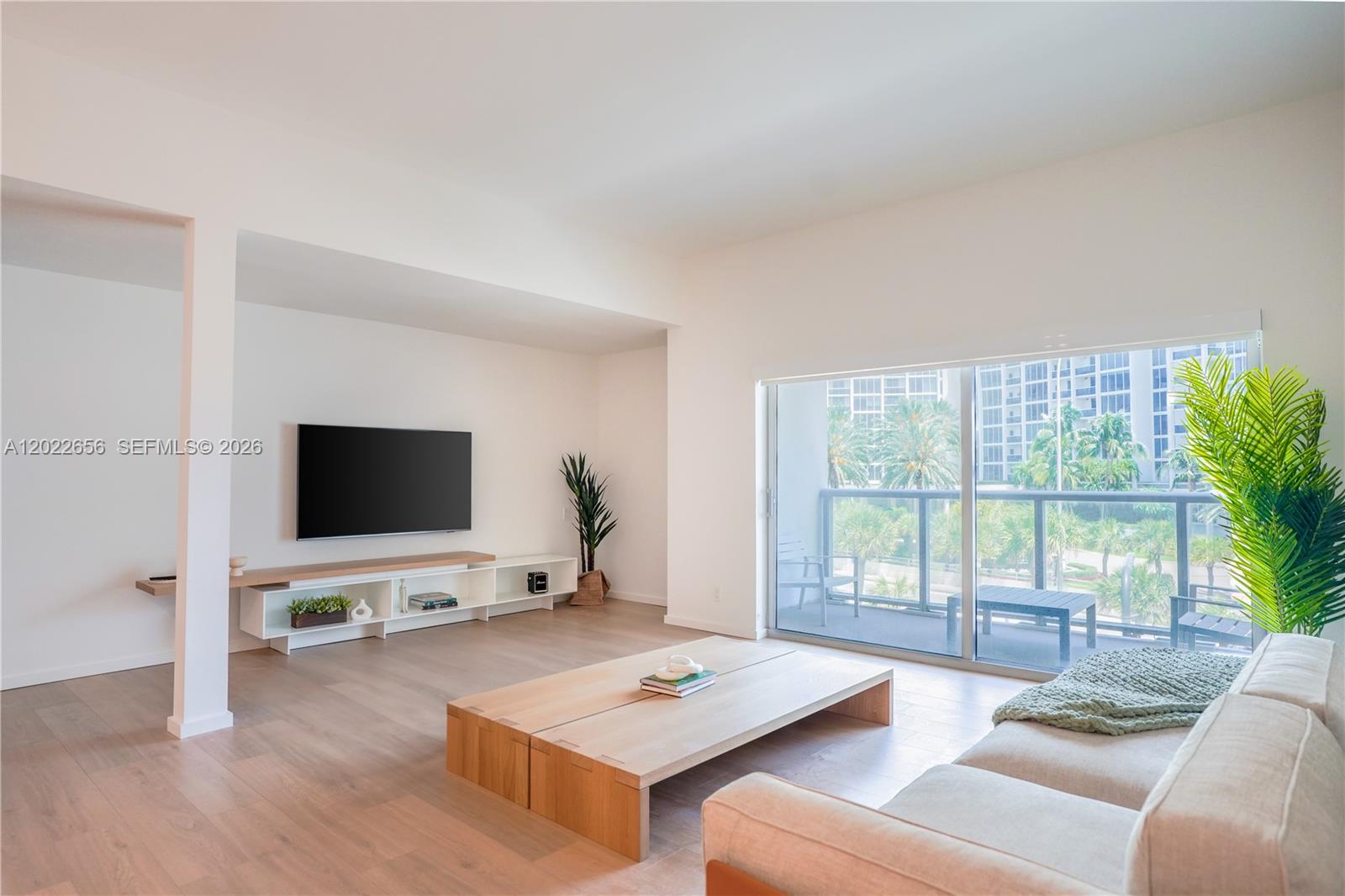 10250 Collins Ave #412 Bal Harbour, FL 33154