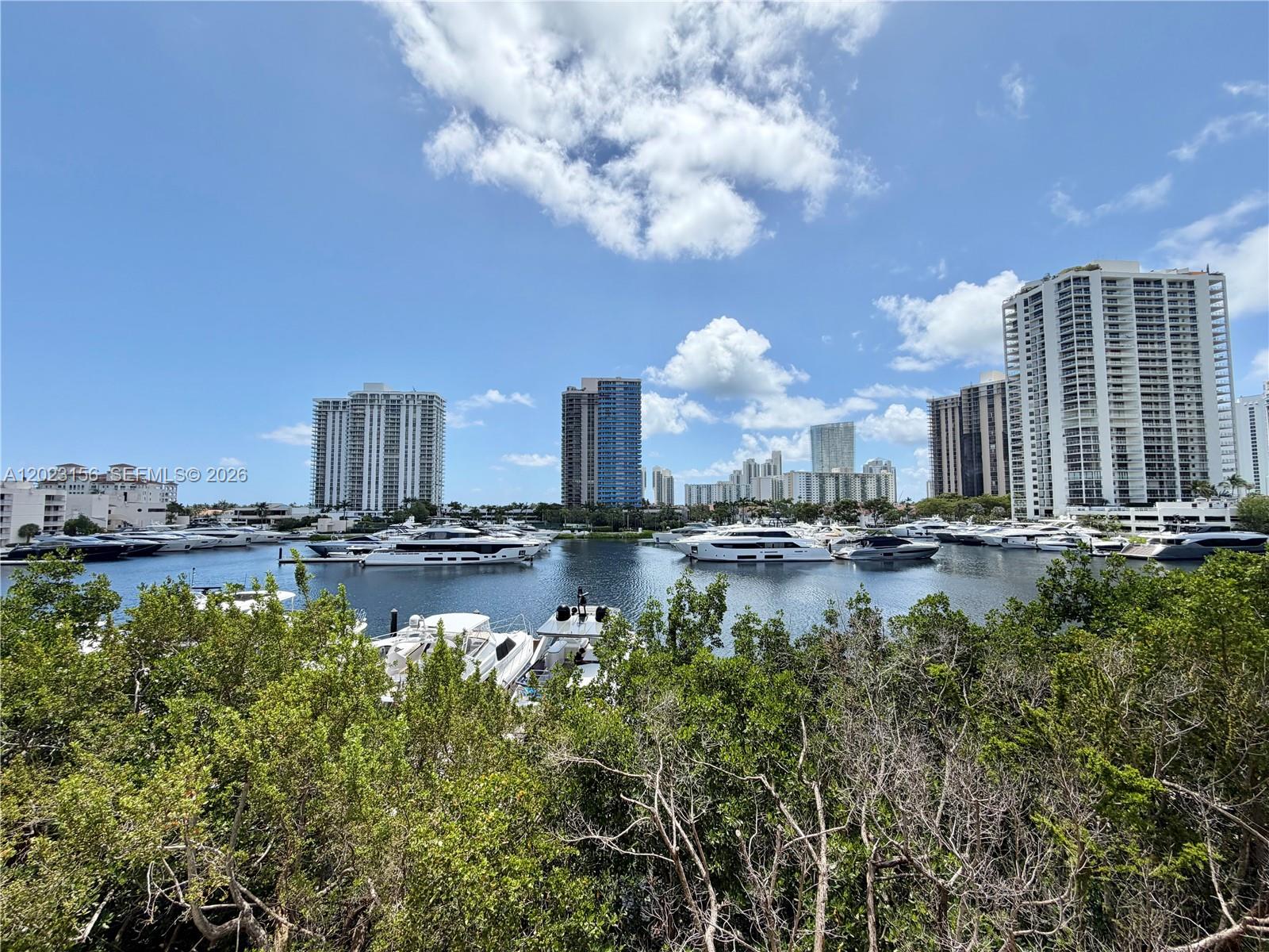 19877 E Country Clb Dr #3408 Aventura, FL 33180