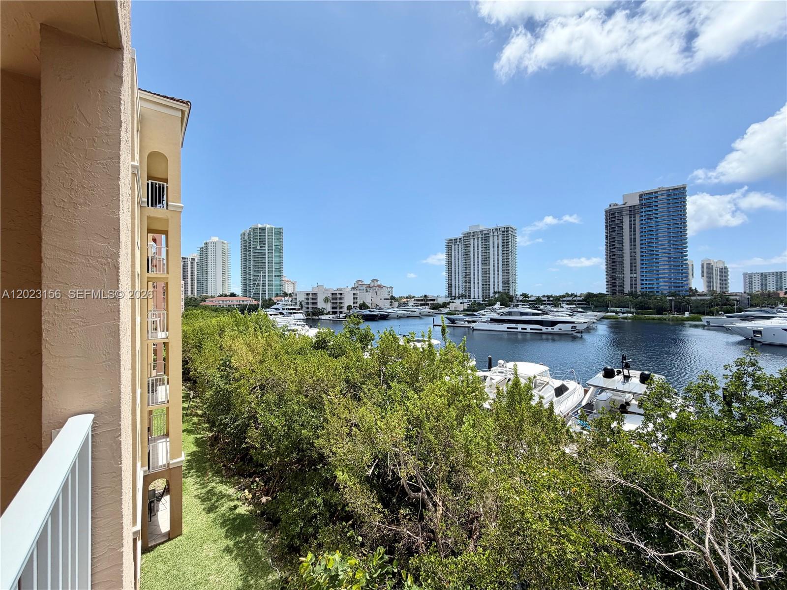 19877 E Country Clb Dr #3408 Aventura, FL 33180