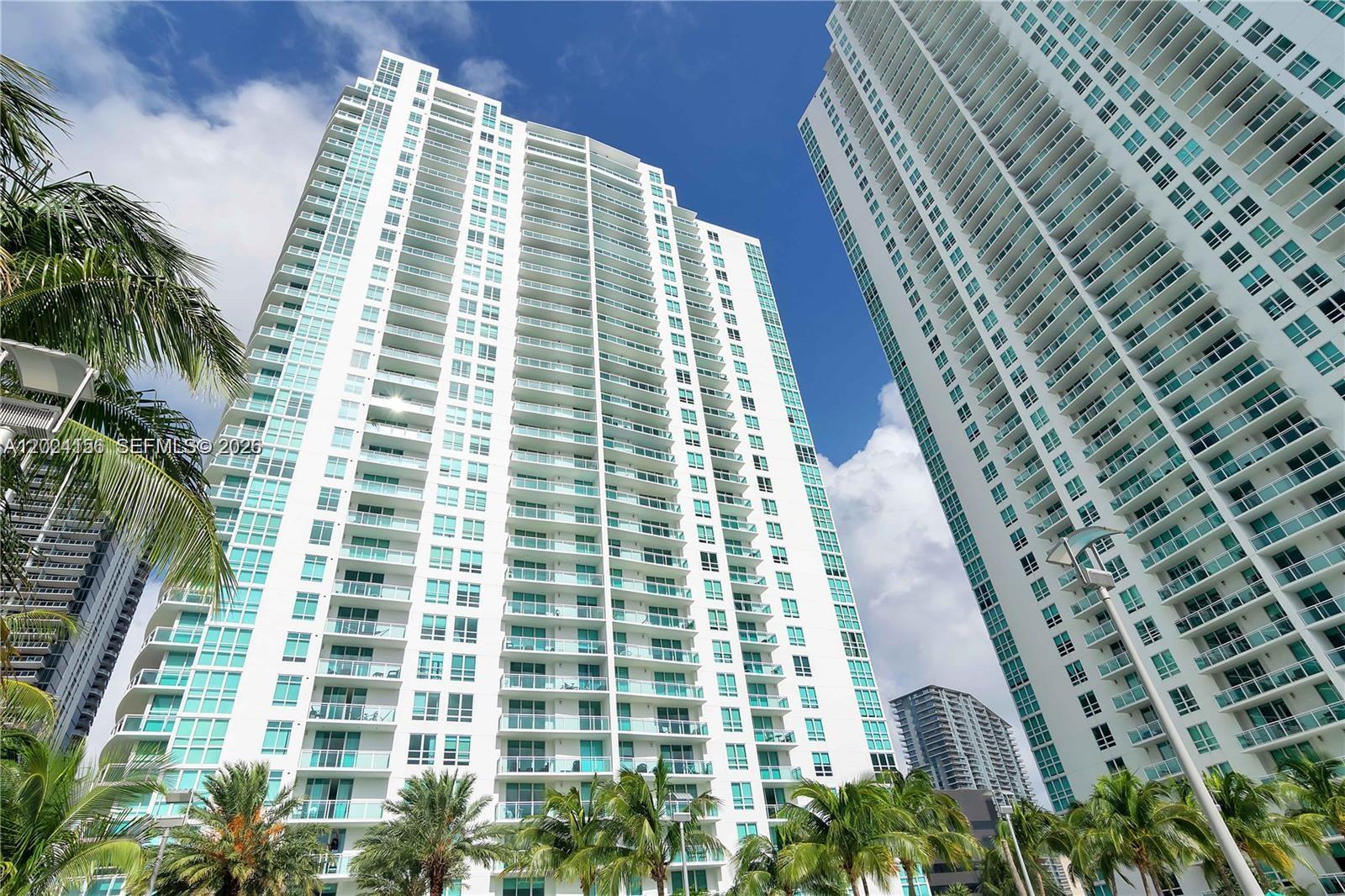 image The Plaza on Brickell West1