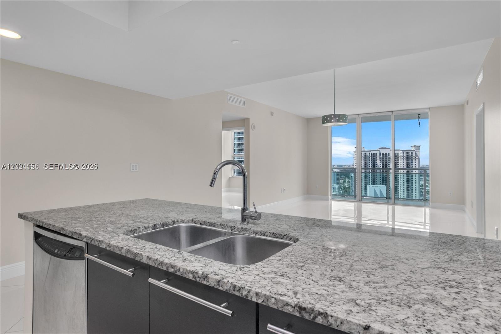 image The Plaza on Brickell West20
