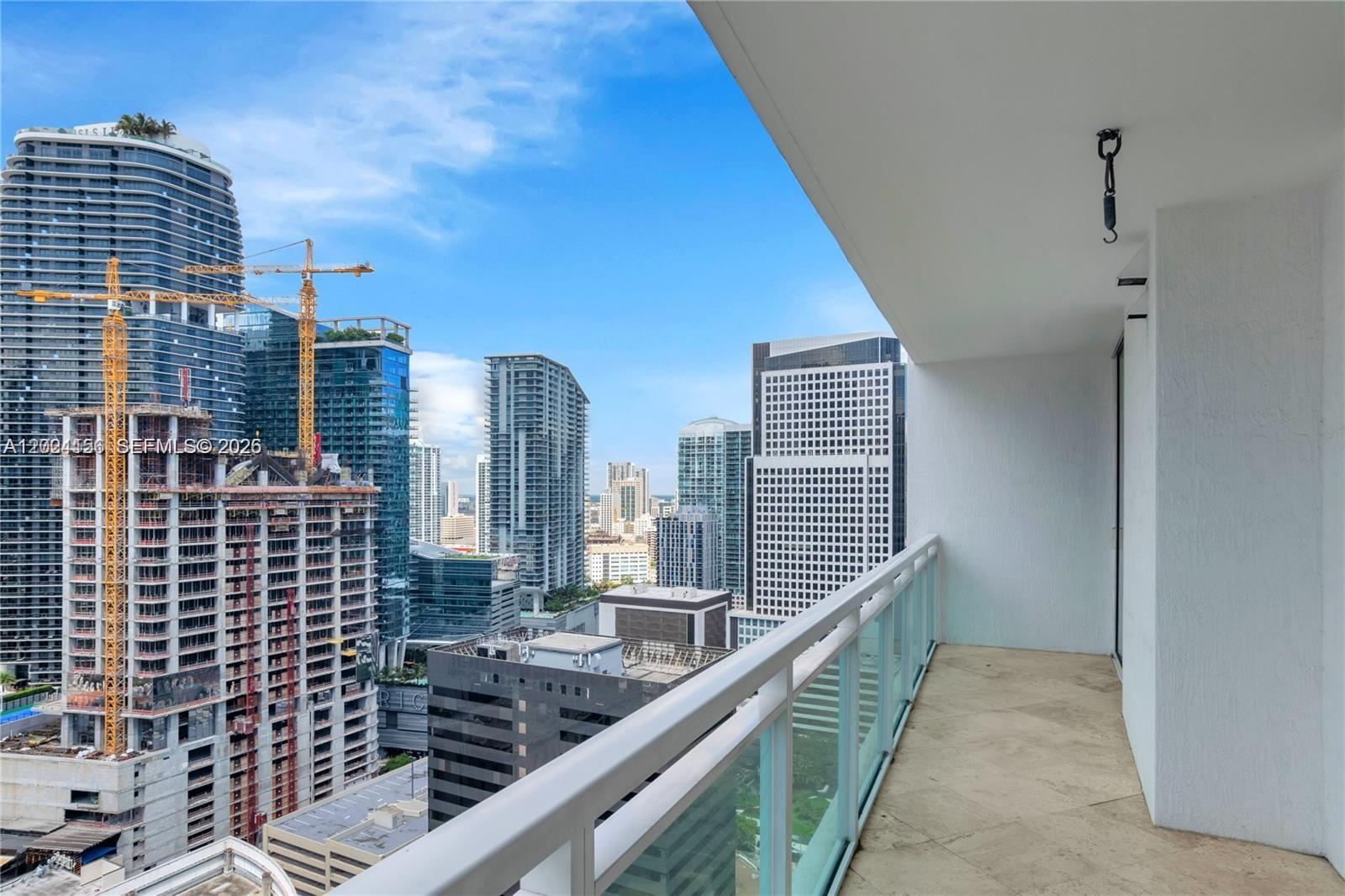 image The Plaza on Brickell West23