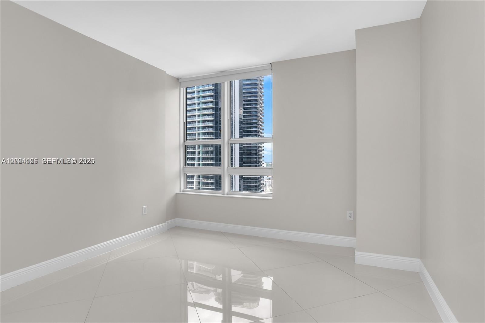 image The Plaza on Brickell West8