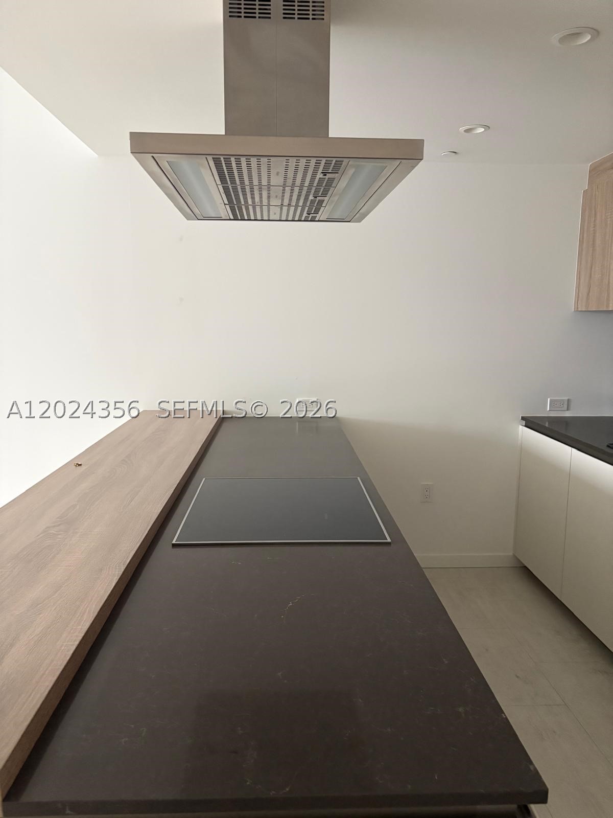image Brickell Flatiron51