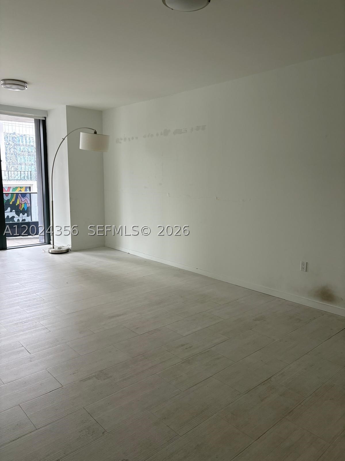image Brickell Flatiron53