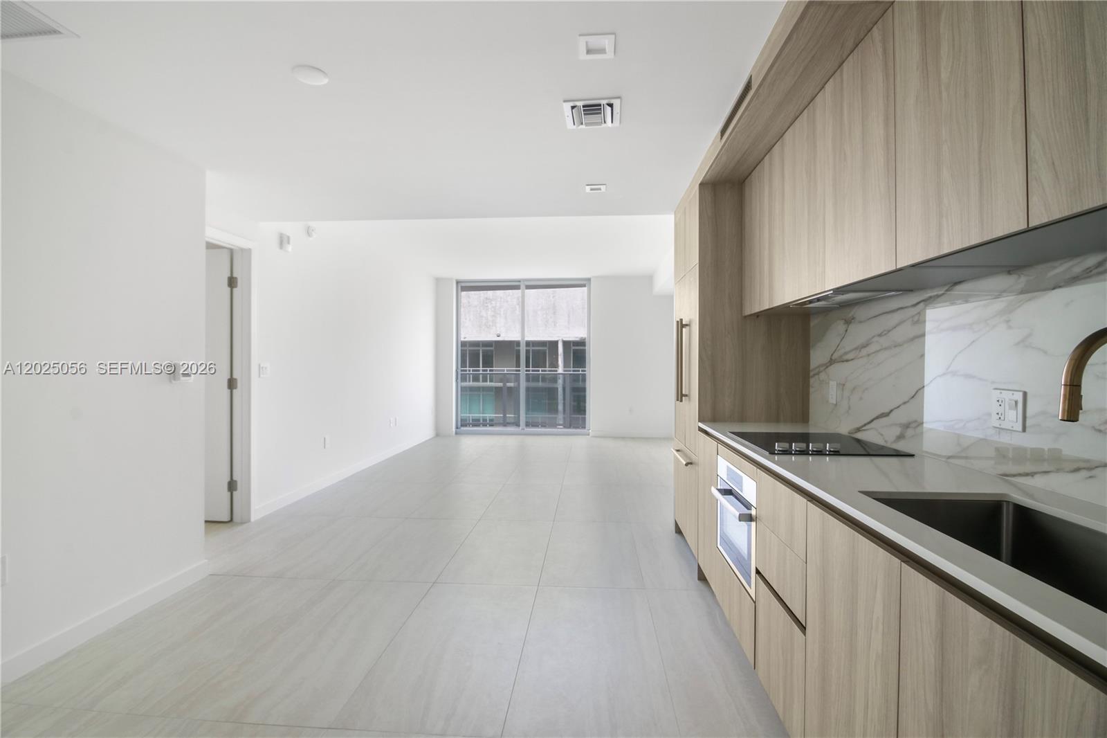 77 SE 5th St #4208 Miami, FL 33131