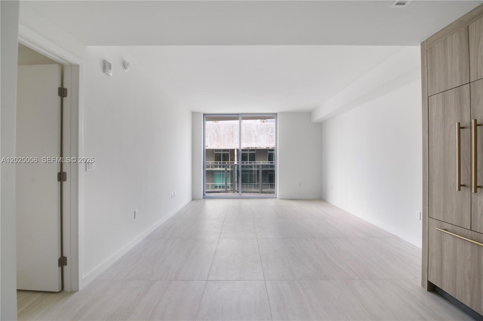 77 SE 5th St #4208 Miami, FL 33131