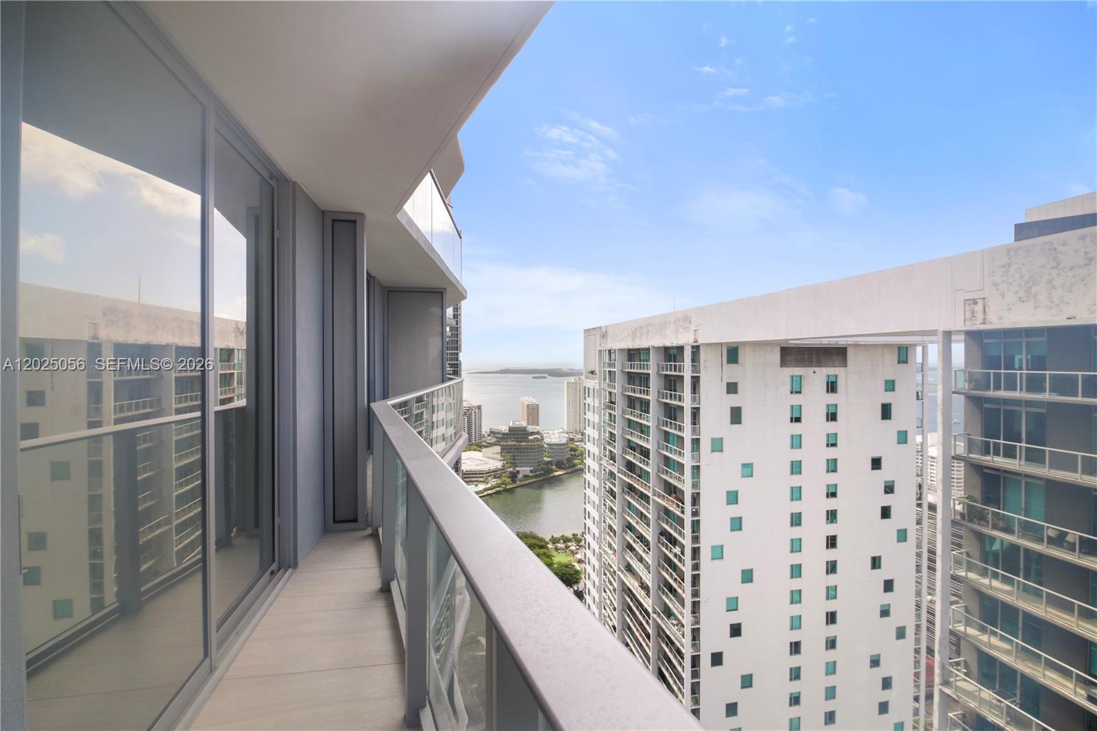 77 SE 5th St #4208 Miami, FL 33131
