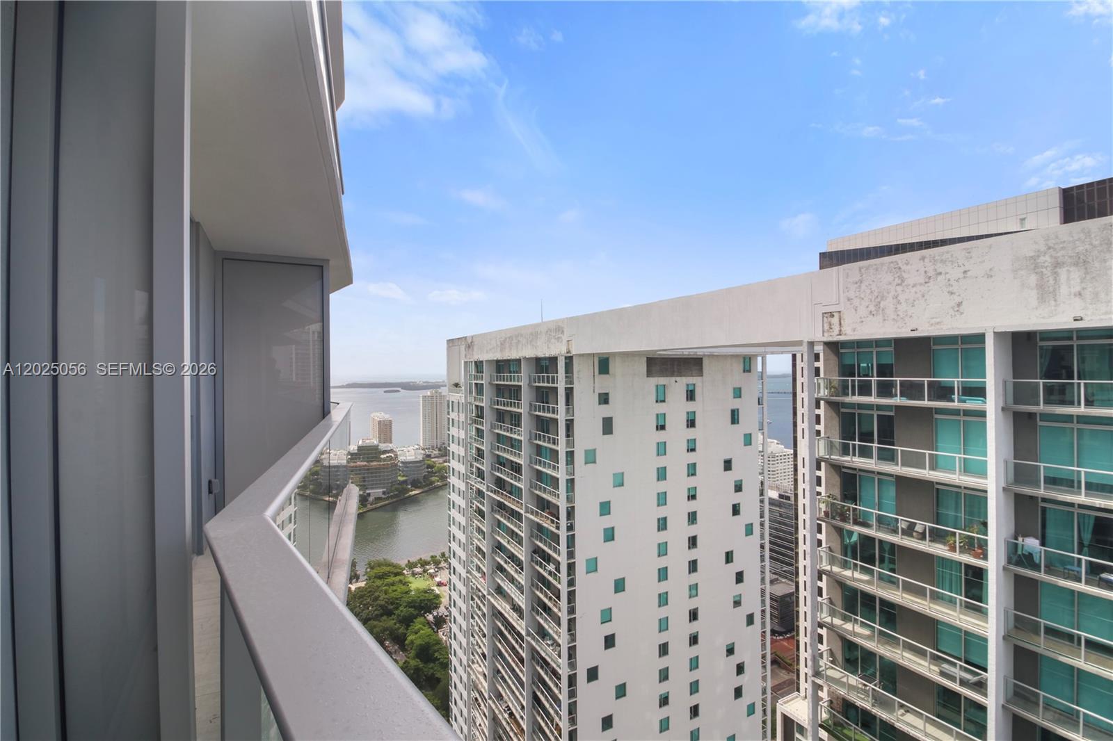 77 SE 5th St #4208 Miami, FL 33131