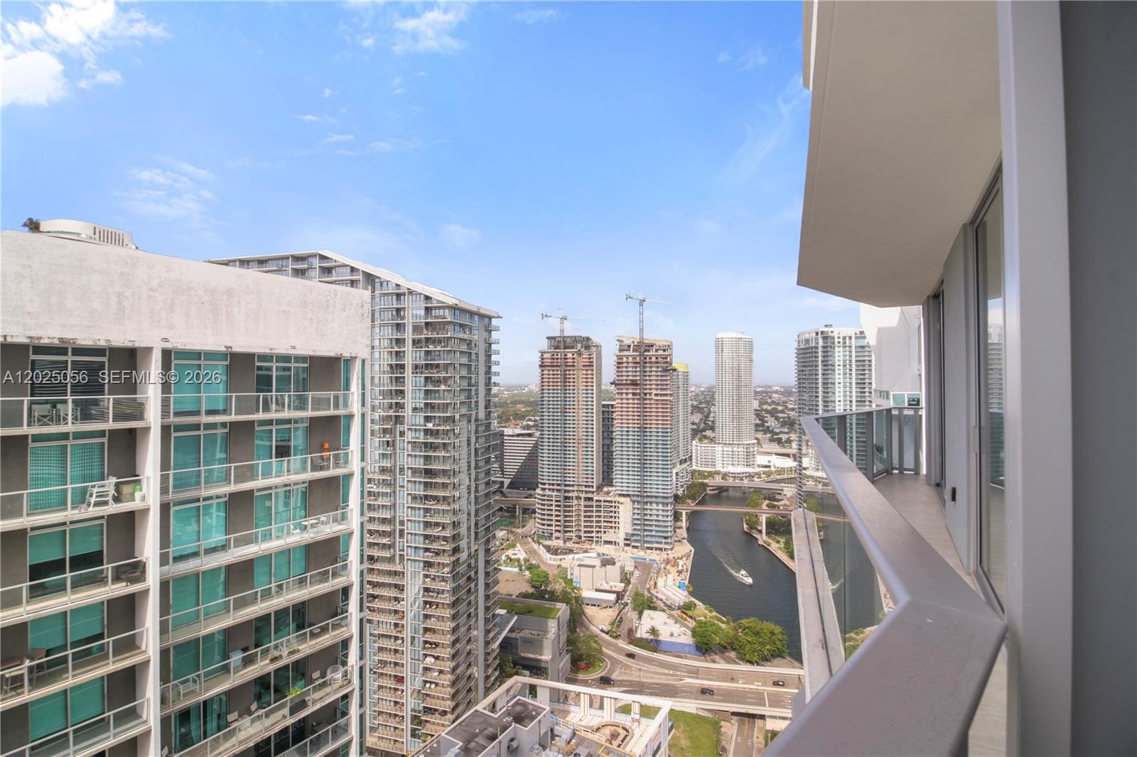 77 SE 5th St #4208 Miami, FL 33131