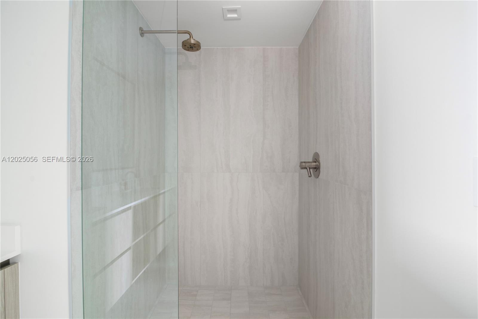 77 SE 5th St #4208 Miami, FL 33131