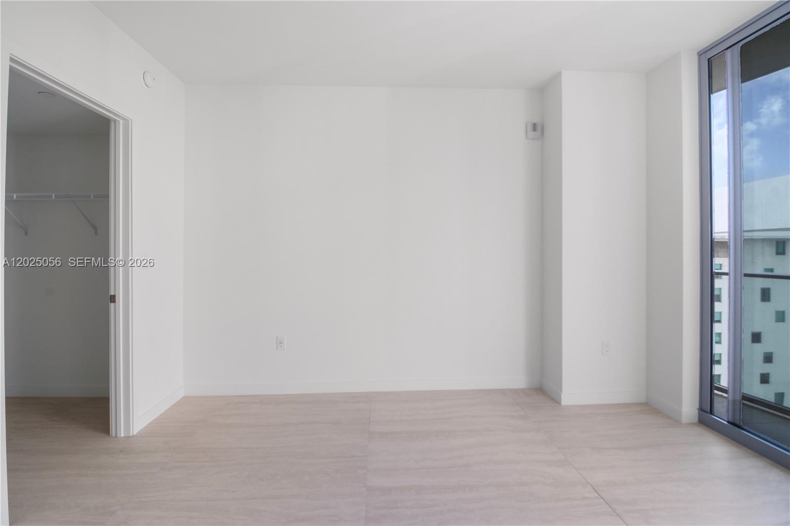 77 SE 5th St #4208 Miami, FL 33131