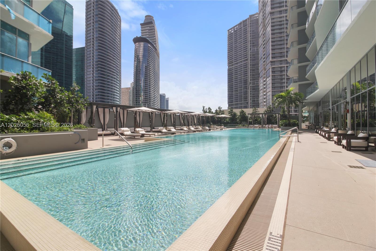 77 SE 5th St #4208 Miami, FL 33131