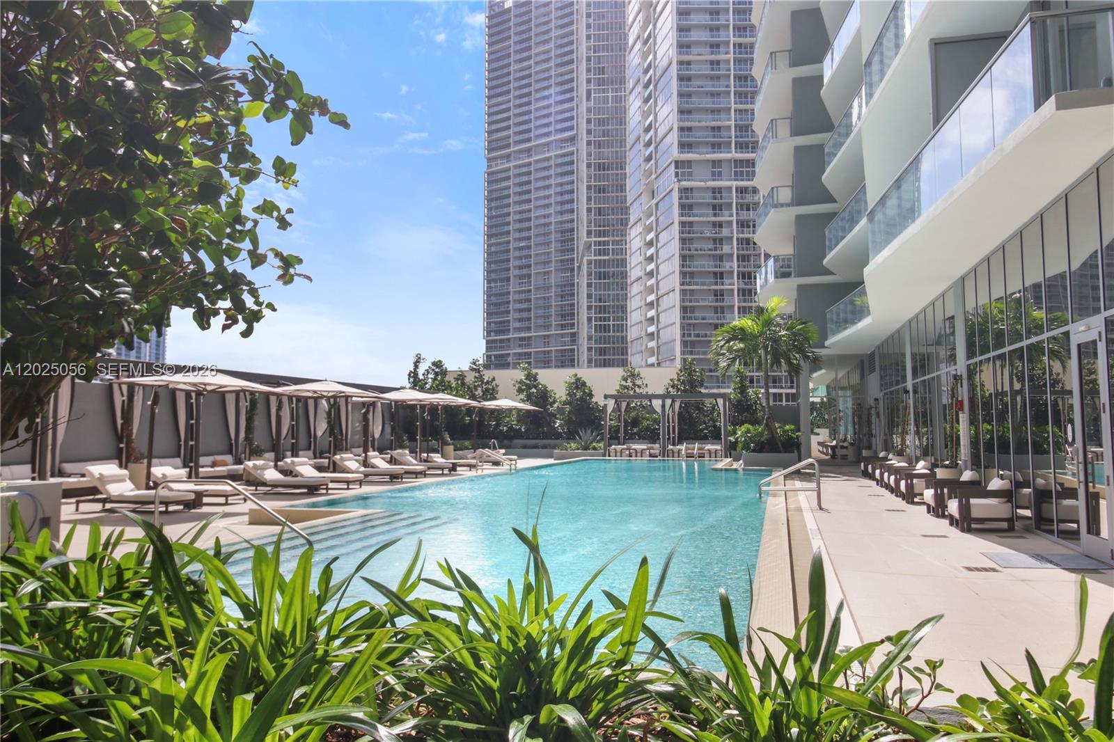 77 SE 5th St #4208 Miami, FL 33131
