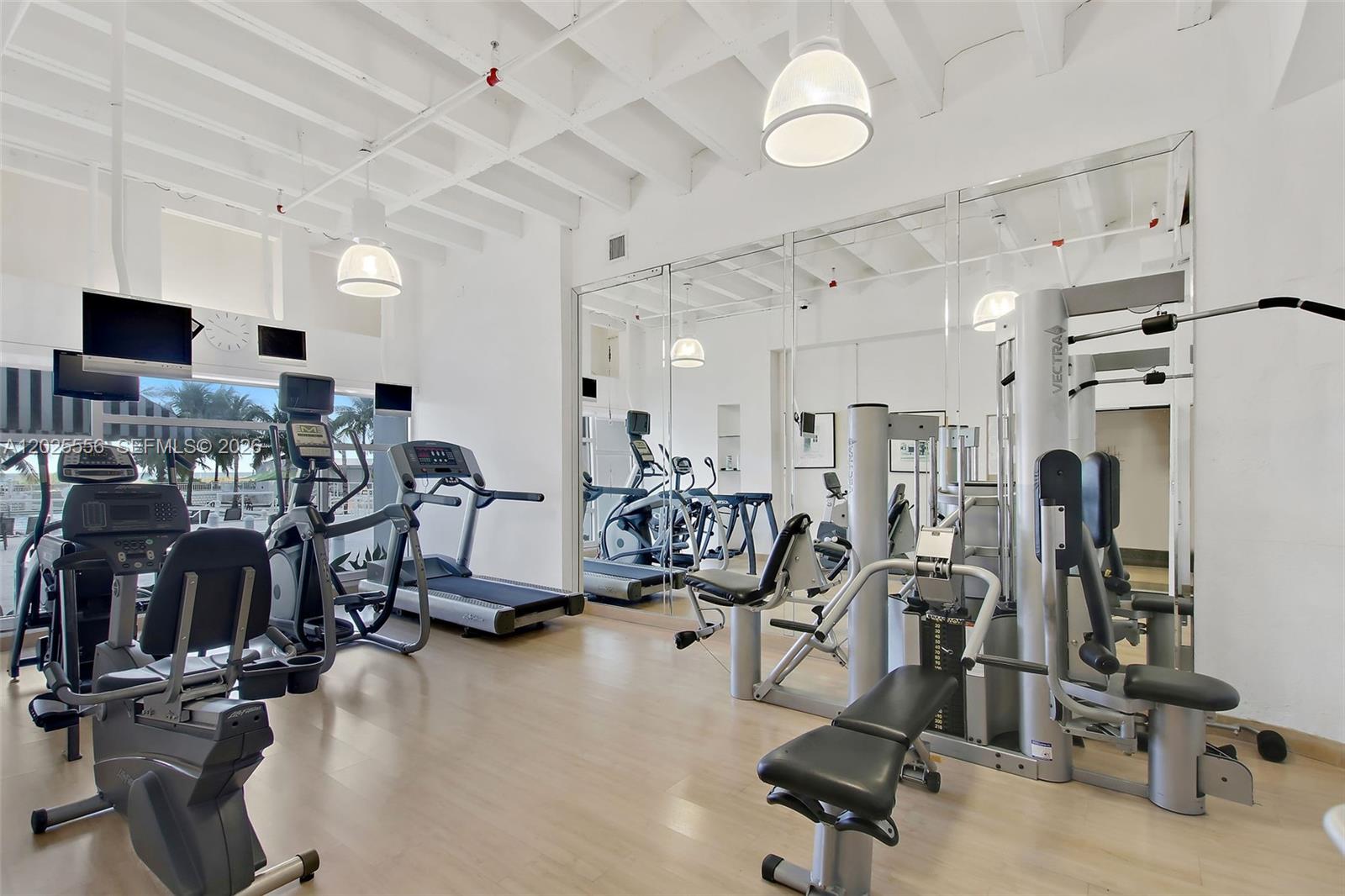 4925 Collins Ave #1A Miami Beach, FL 33140