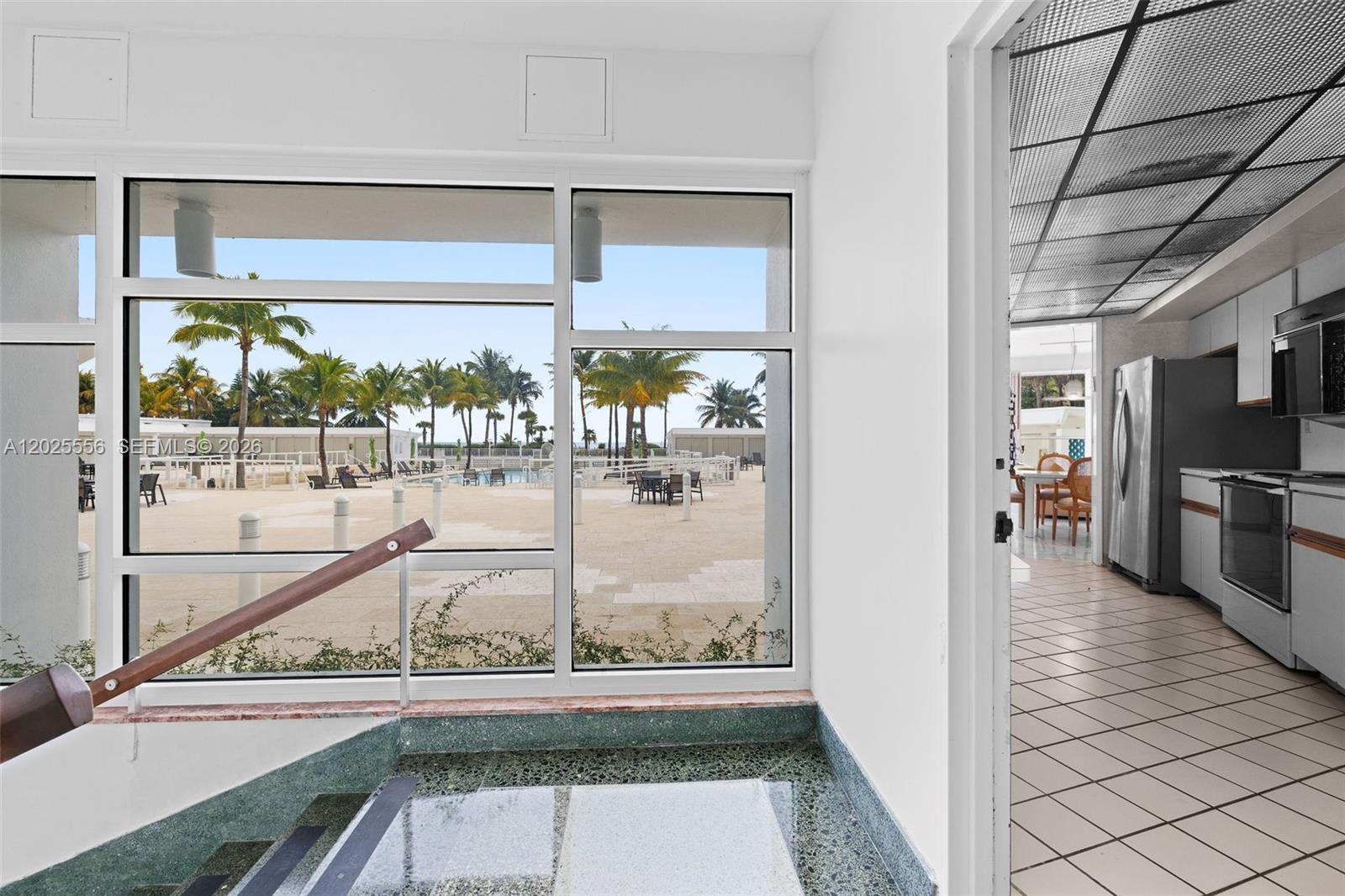 4925 Collins Ave #1A Miami Beach, FL 33140