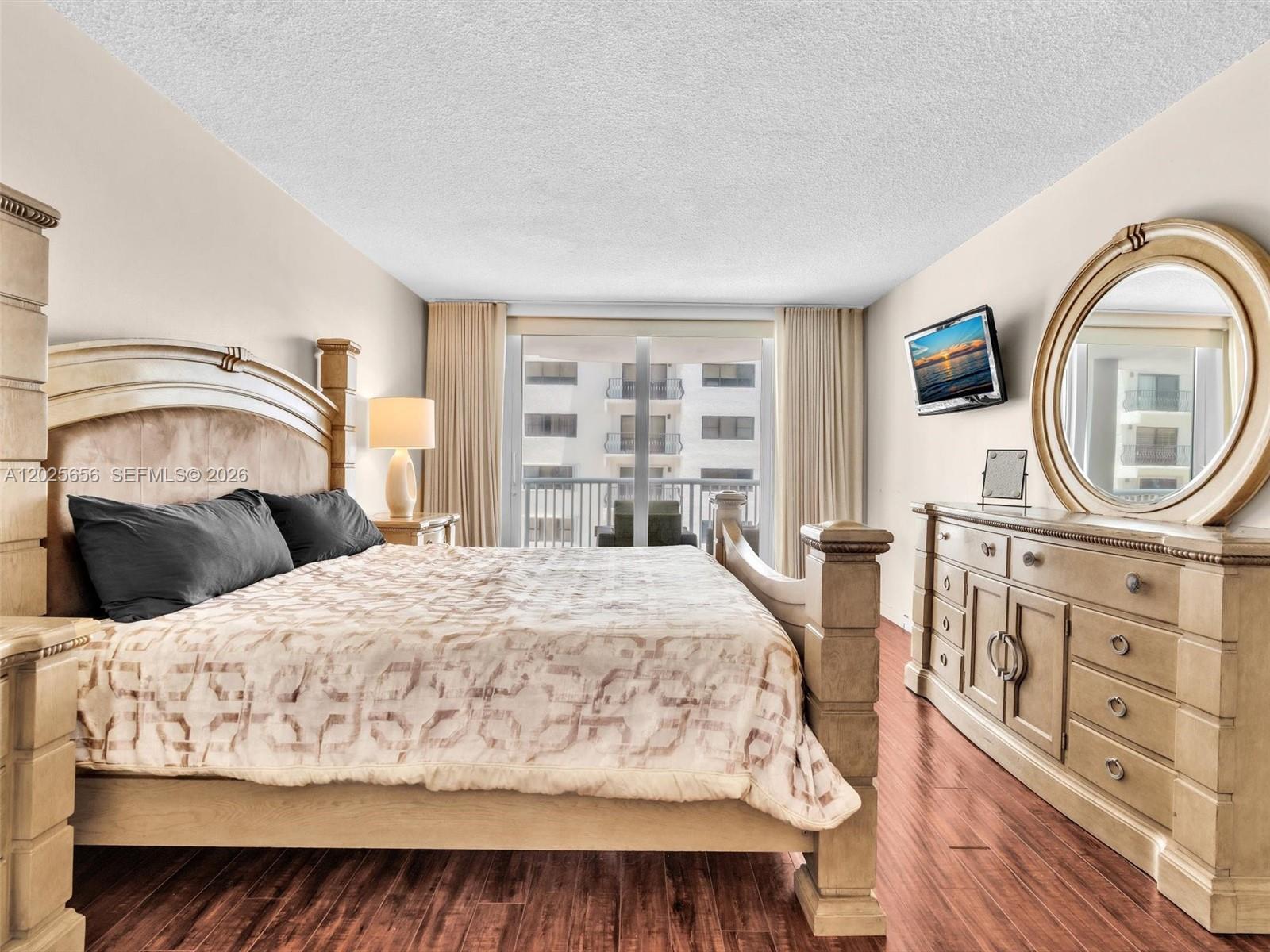 5401 Collins Ave #107 Miami Beach, FL 33140
