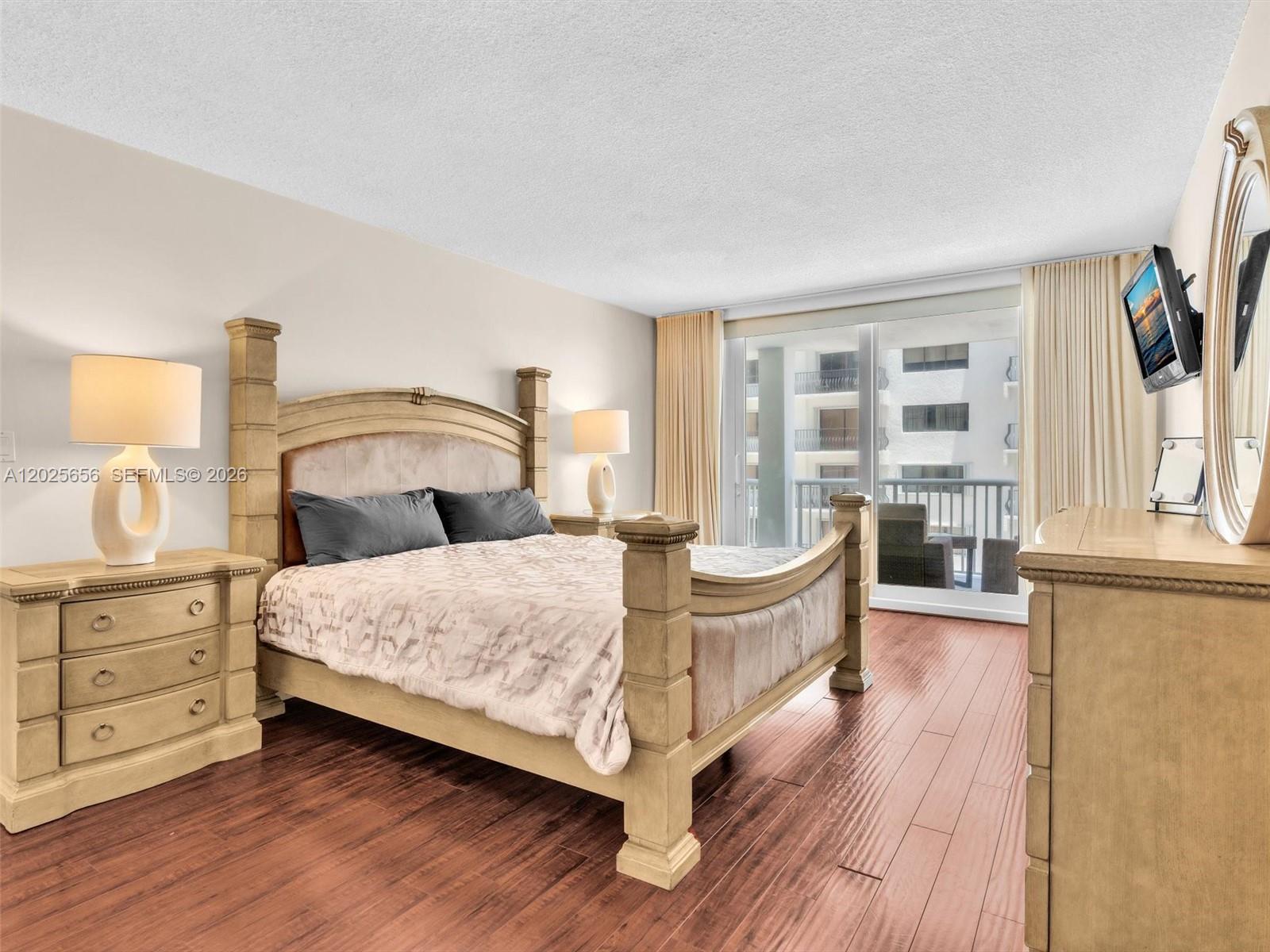 5401 Collins Ave #107 Miami Beach, FL 33140