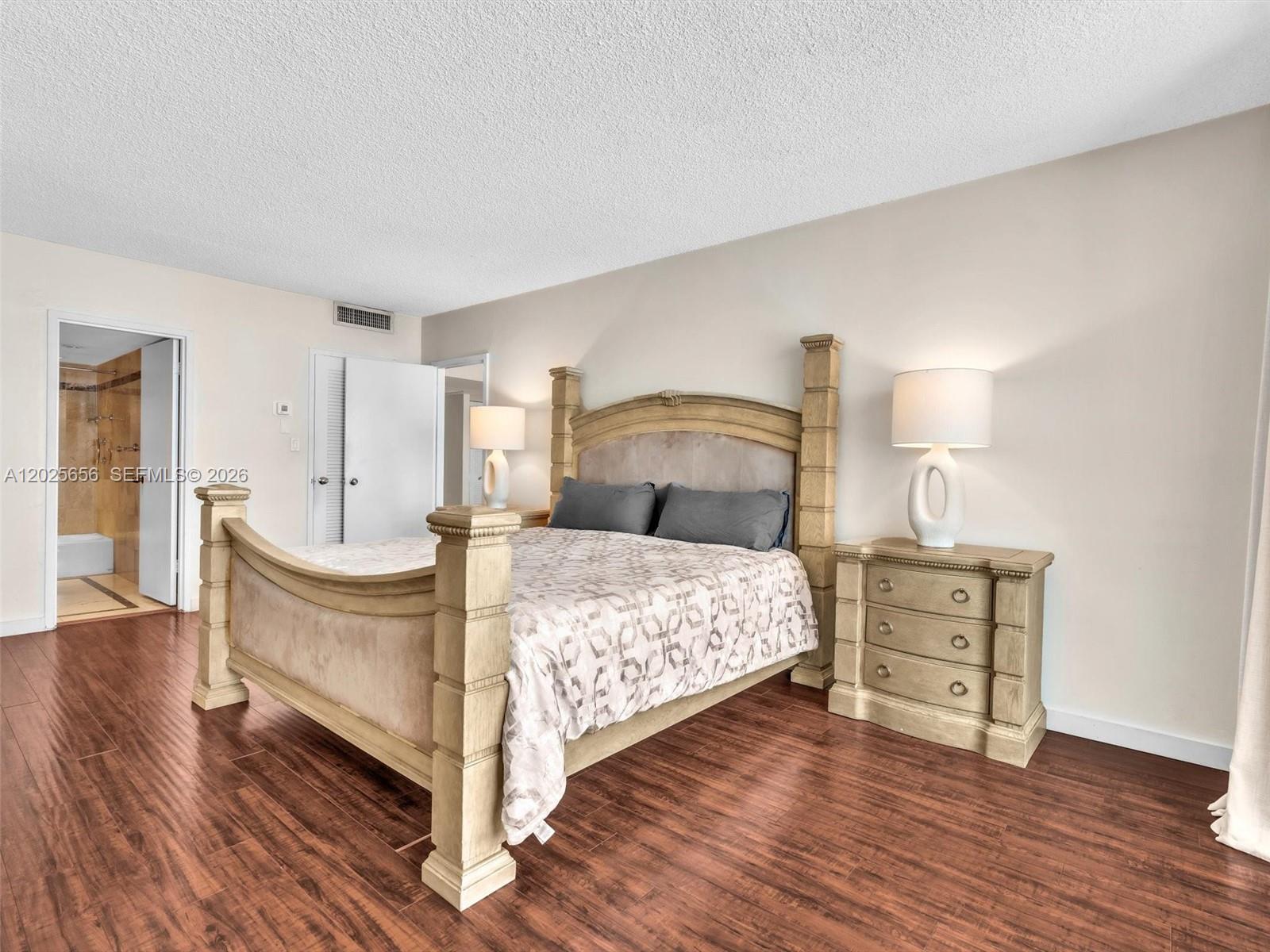 5401 Collins Ave #107 Miami Beach, FL 33140
