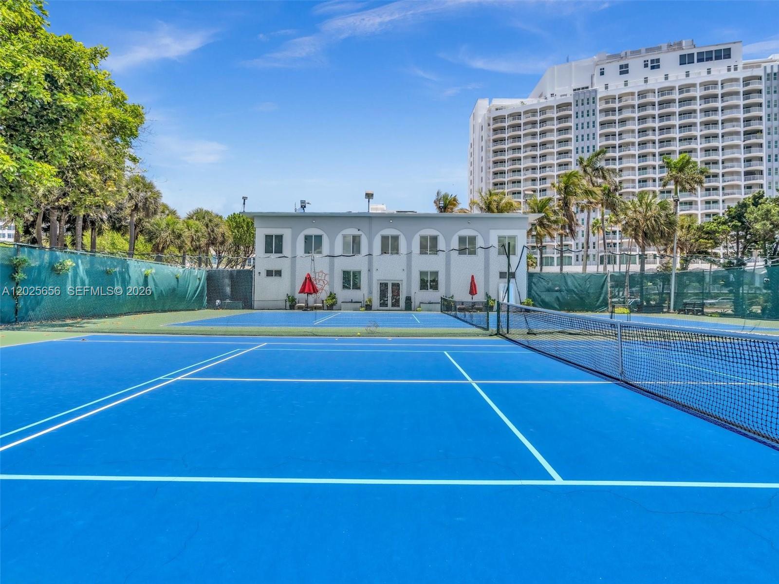 5401 Collins Ave #107 Miami Beach, FL 33140