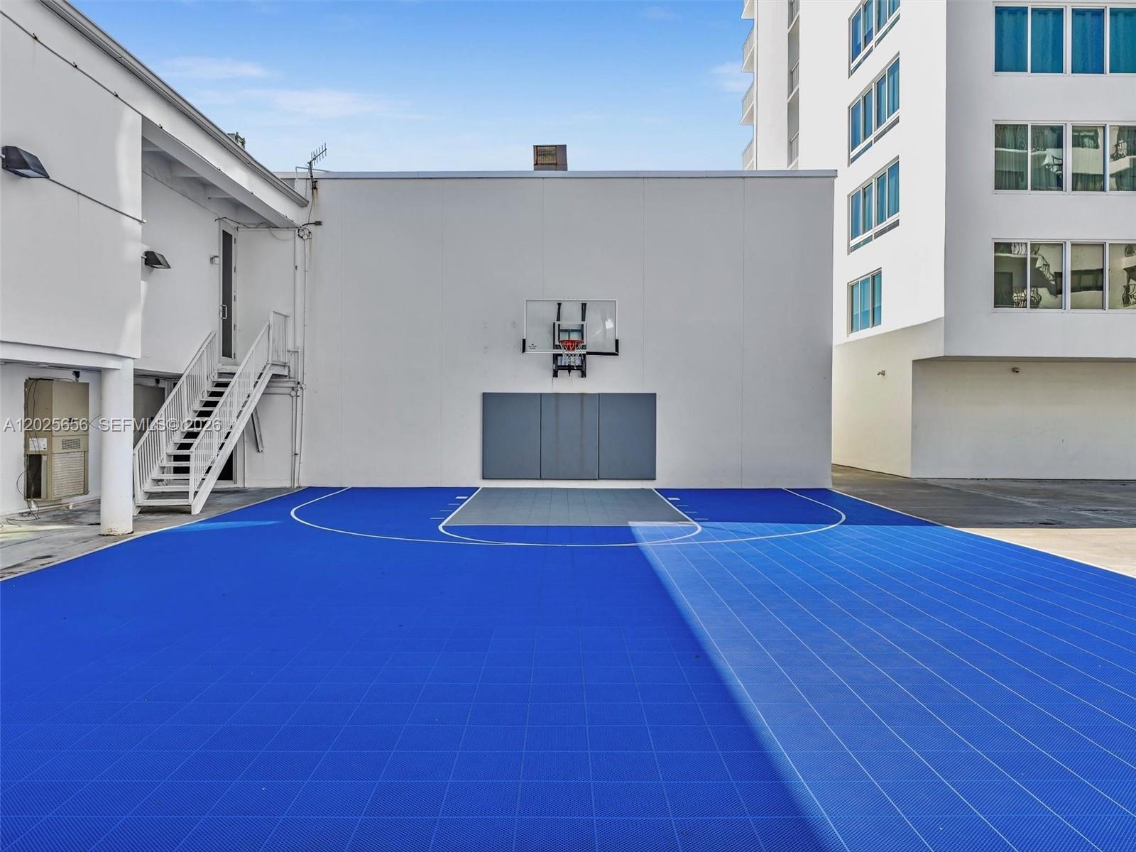 5401 Collins Ave #107 Miami Beach, FL 33140