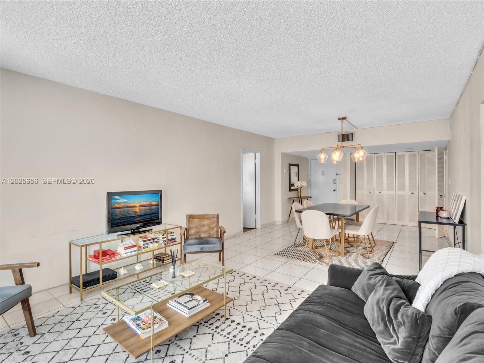 5401 Collins Ave #107 Miami Beach, FL 33140
