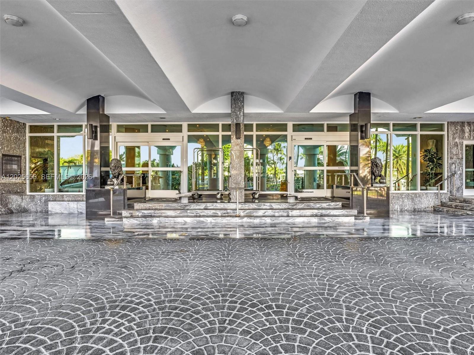 5401 Collins Ave #107 Miami Beach, FL 33140