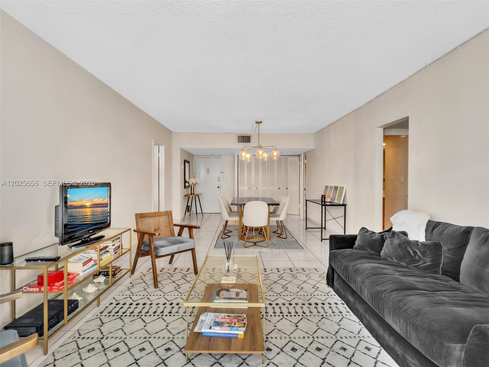 5401 Collins Ave #107 Miami Beach, FL 33140
