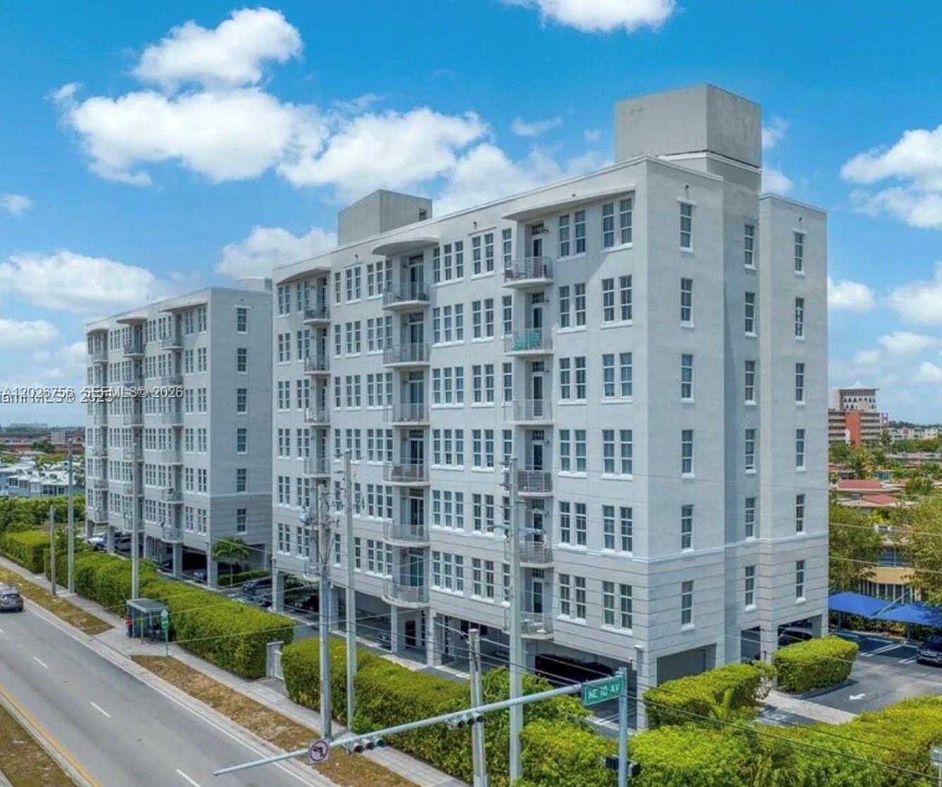 1791 NE Miami Gdns #E405