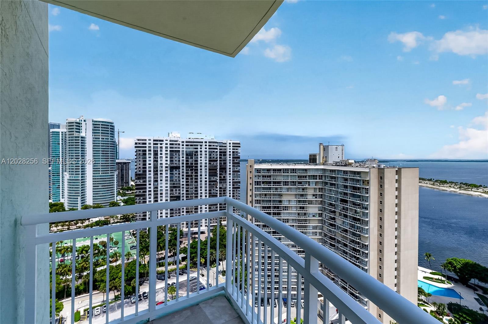 2475 Brickell Ave #2407 Miami, FL 33129