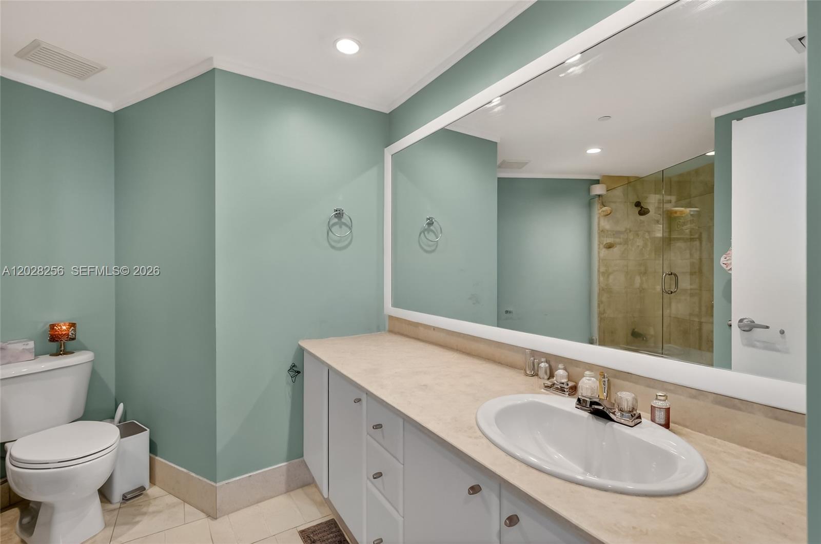 2475 Brickell Ave #2407 Miami, FL 33129