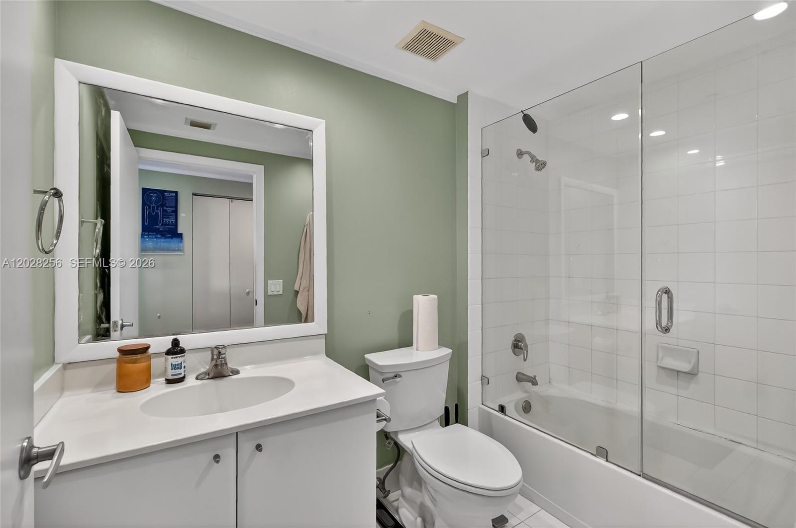 2475 Brickell Ave #2407 Miami, FL 33129