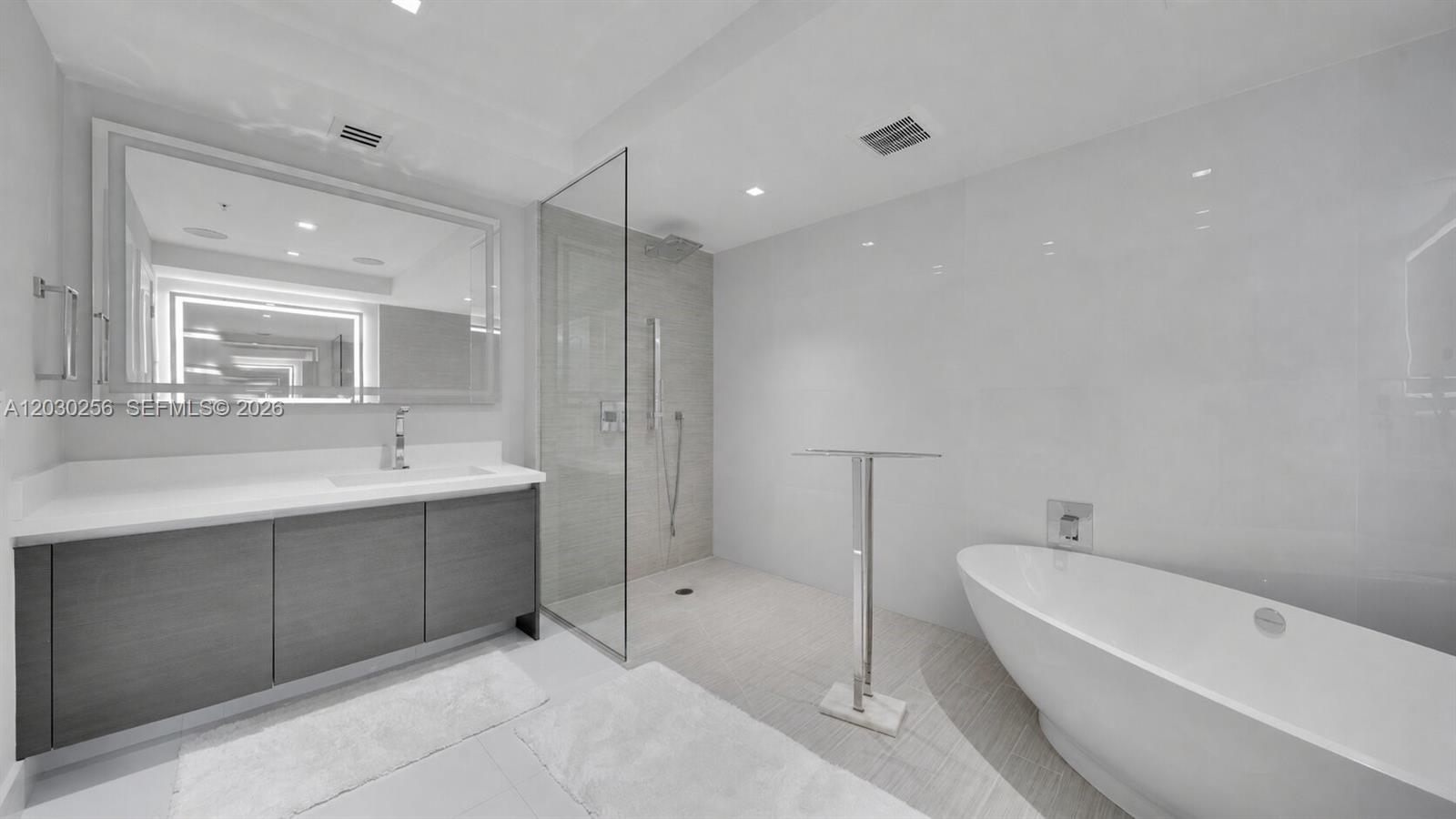 330 Sunny Isles Blvd #5-1107 Sunny Isles Beach, FL 33160
