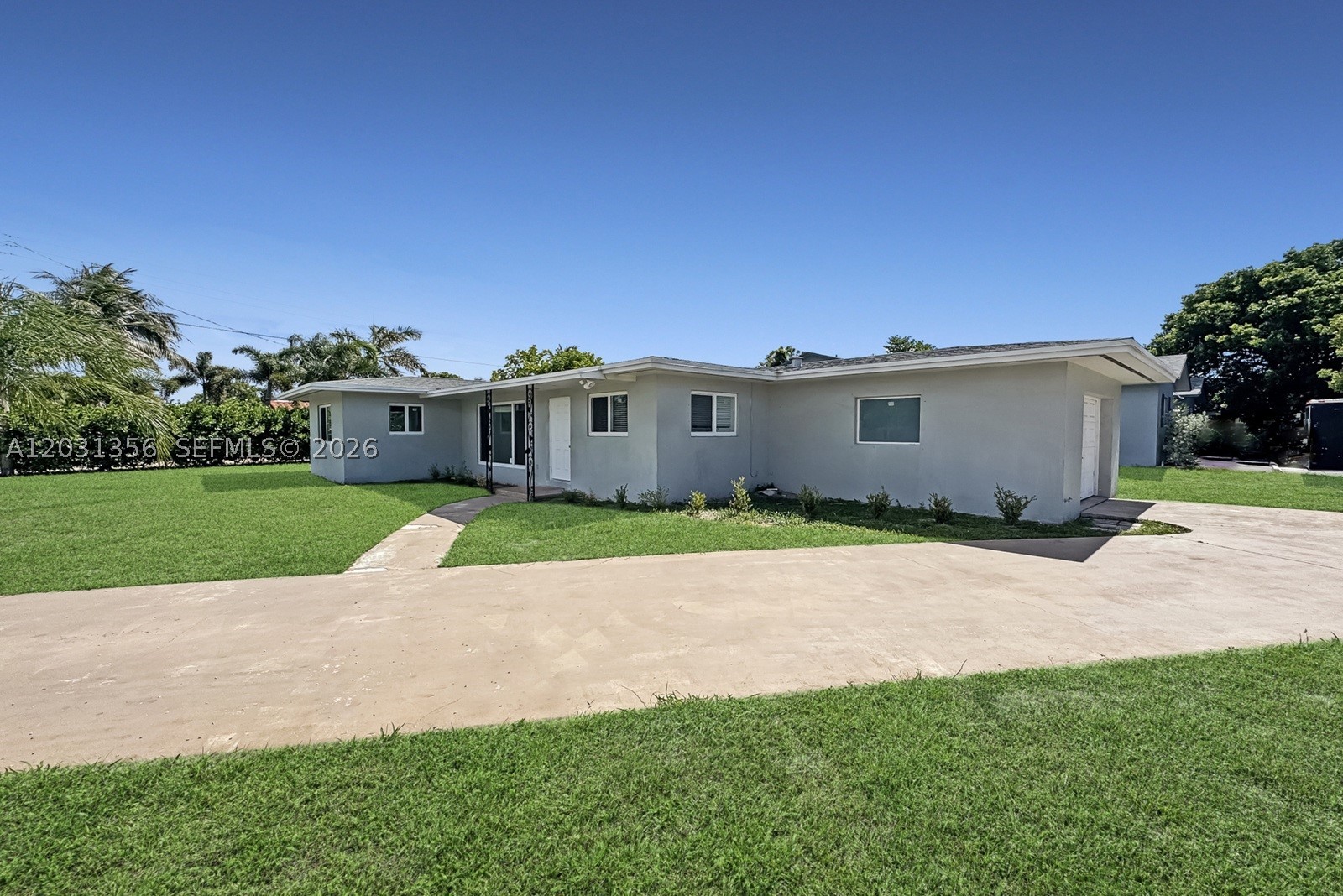 231 NE 16th Ave